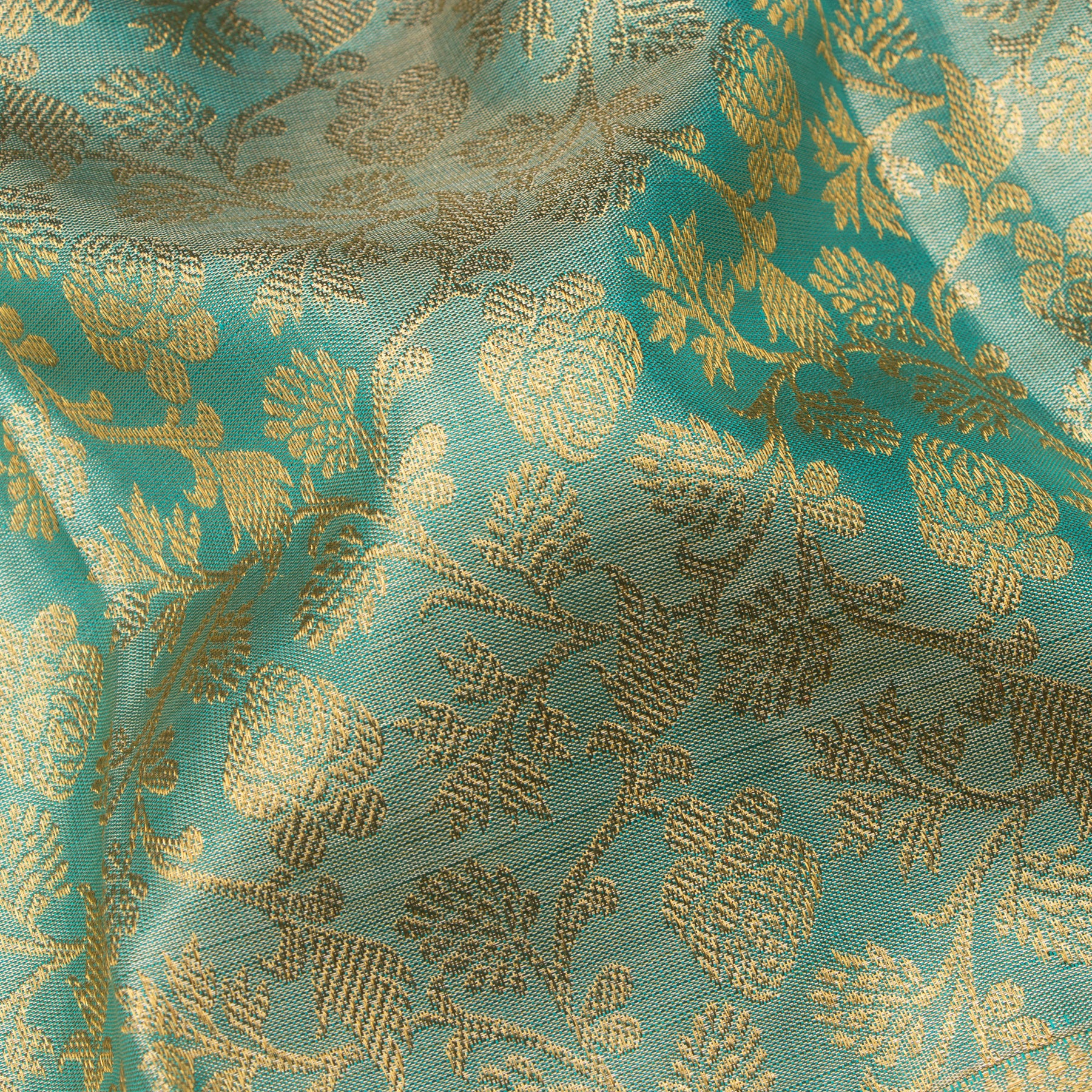 Kanakavalli Kanjivaram Silk Sari 24-110-HS001-13165 - Fabric View