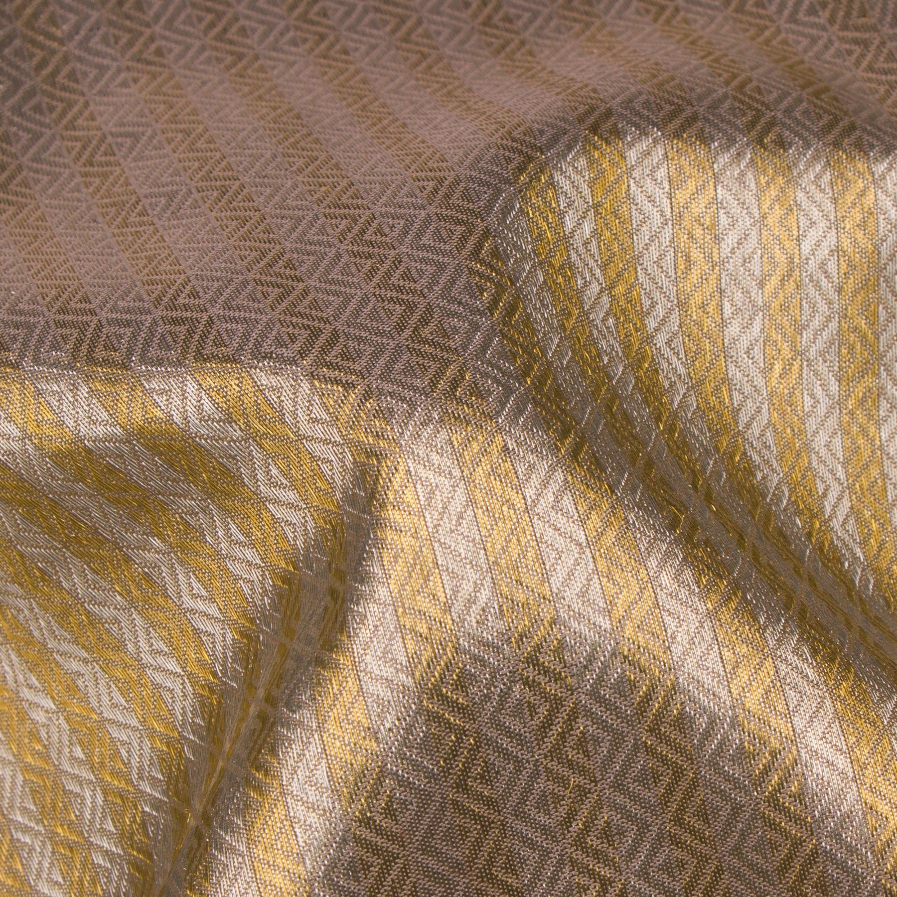 Kanakavalli Kanjivaram Silk Sari 24-110-HS001-14072 - Fabric View