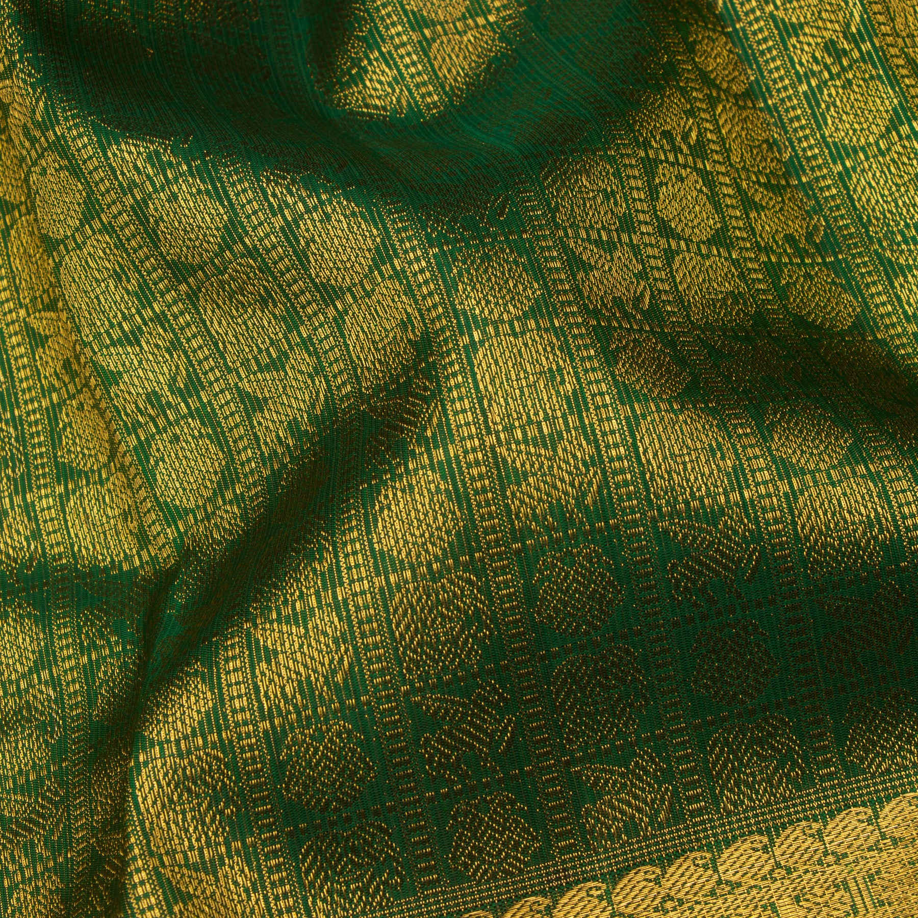 Kanakavalli Kanjivaram Silk Sari 24-110-HS001-14074 - Full View