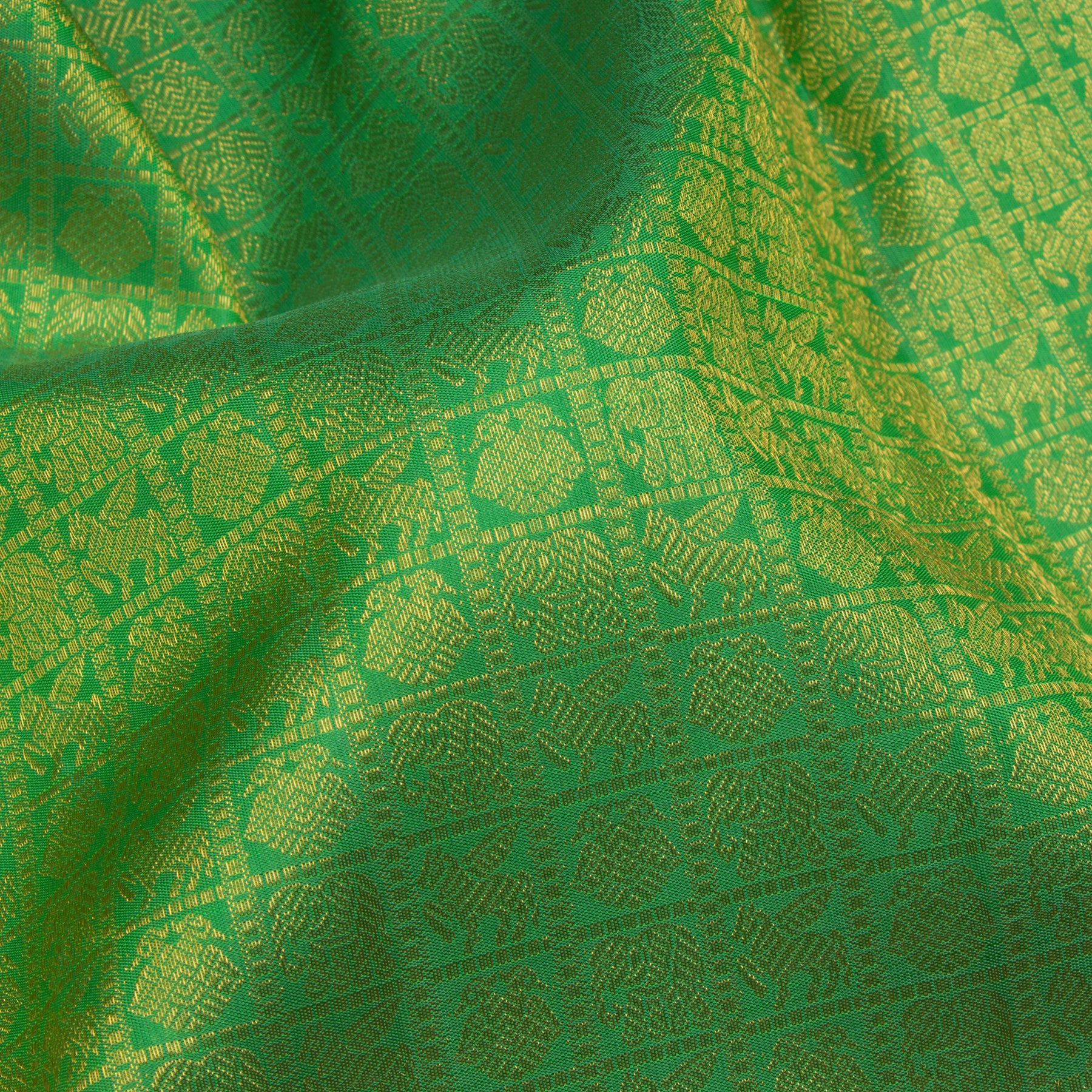 Kanakavalli Kanjivaram Silk Sari 24-110-HS001-14474 - Fabric View
