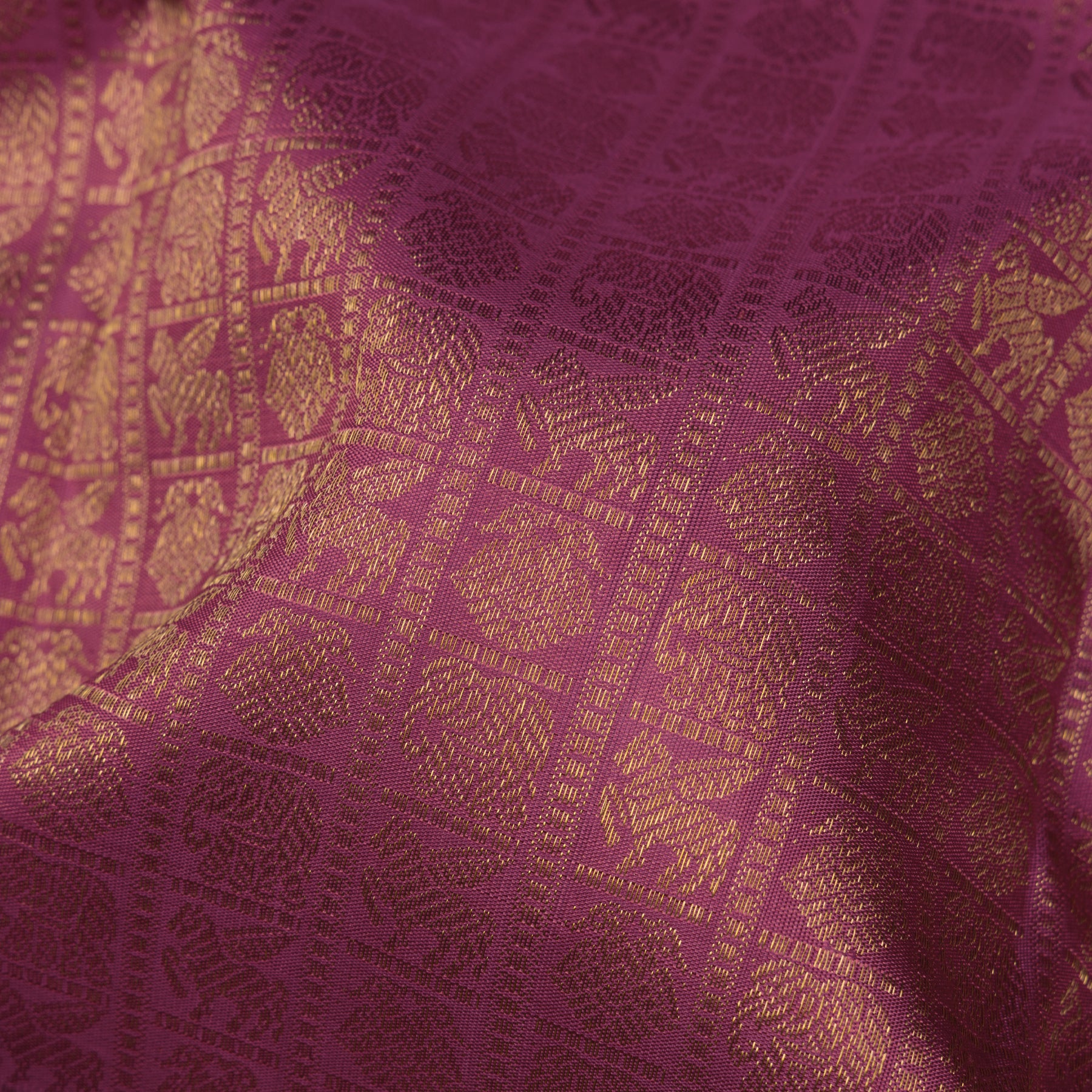Kanakavalli Kanjivaram Silk Sari 24-110-HS001-14480 - Fabric View