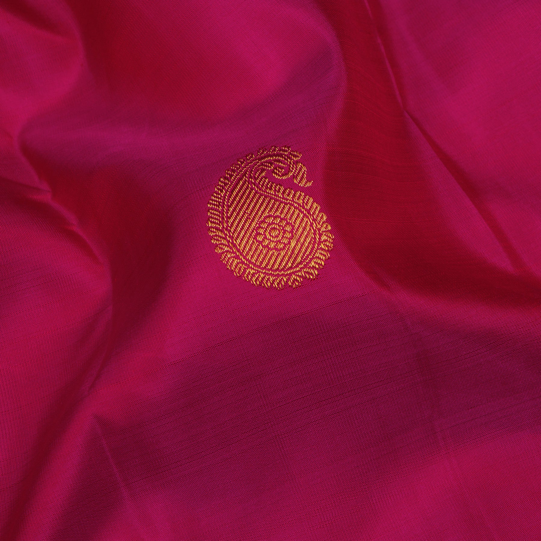 Kanakavalli Kanjivaram Silk Sari 24-110-HS001-14632 - Fabric View