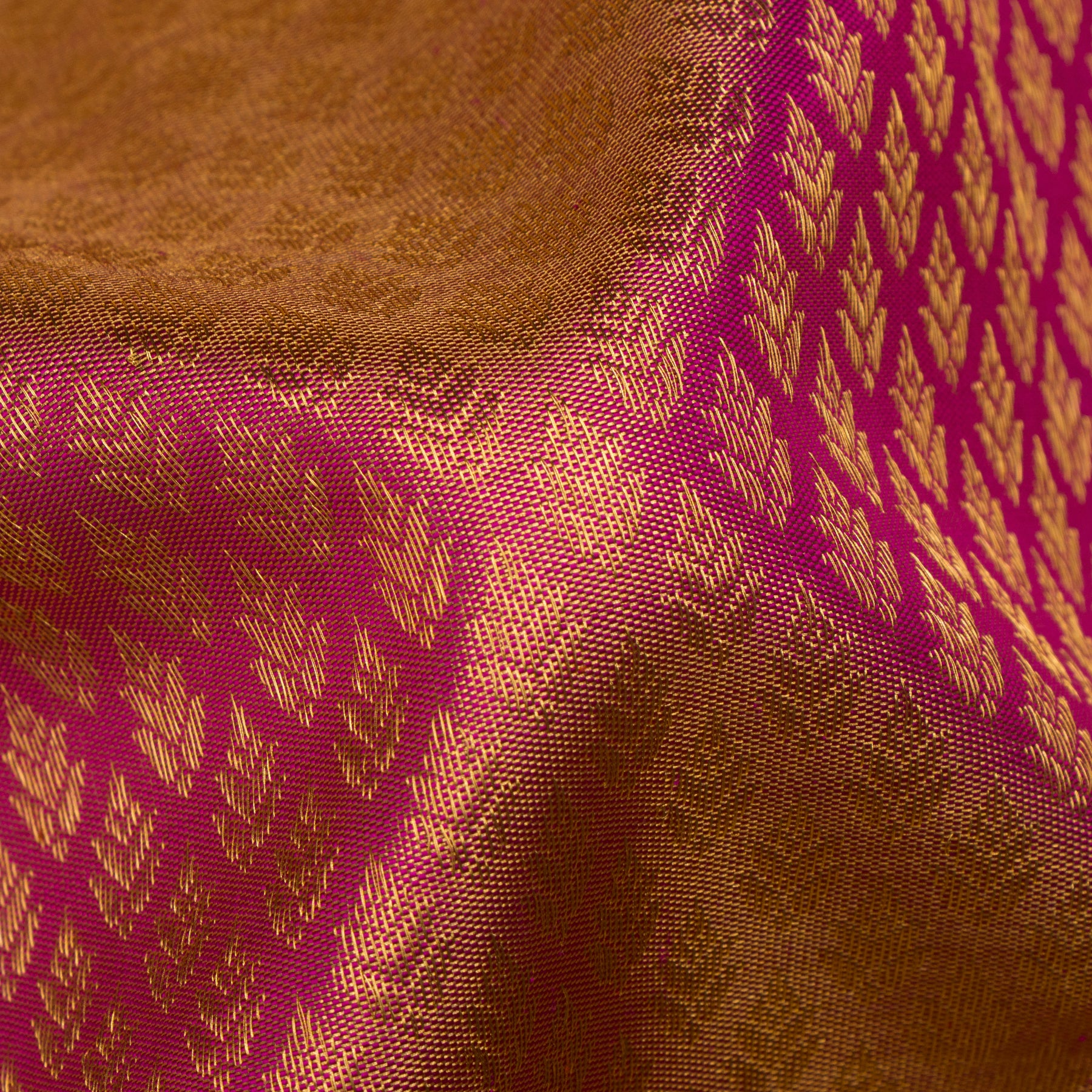 Kanakavalli Kanjivaram Silk Sari 24-595-HS001-01291 - Fabric View