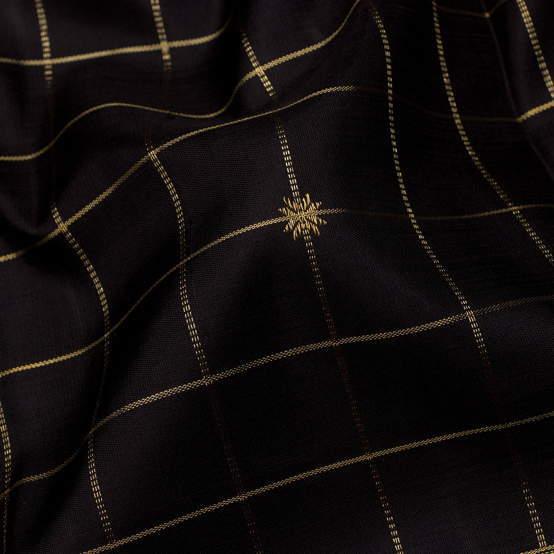 Kanakavalli Kanjivaram Silk Sari 24-595-HS001-03578 - Fabric View