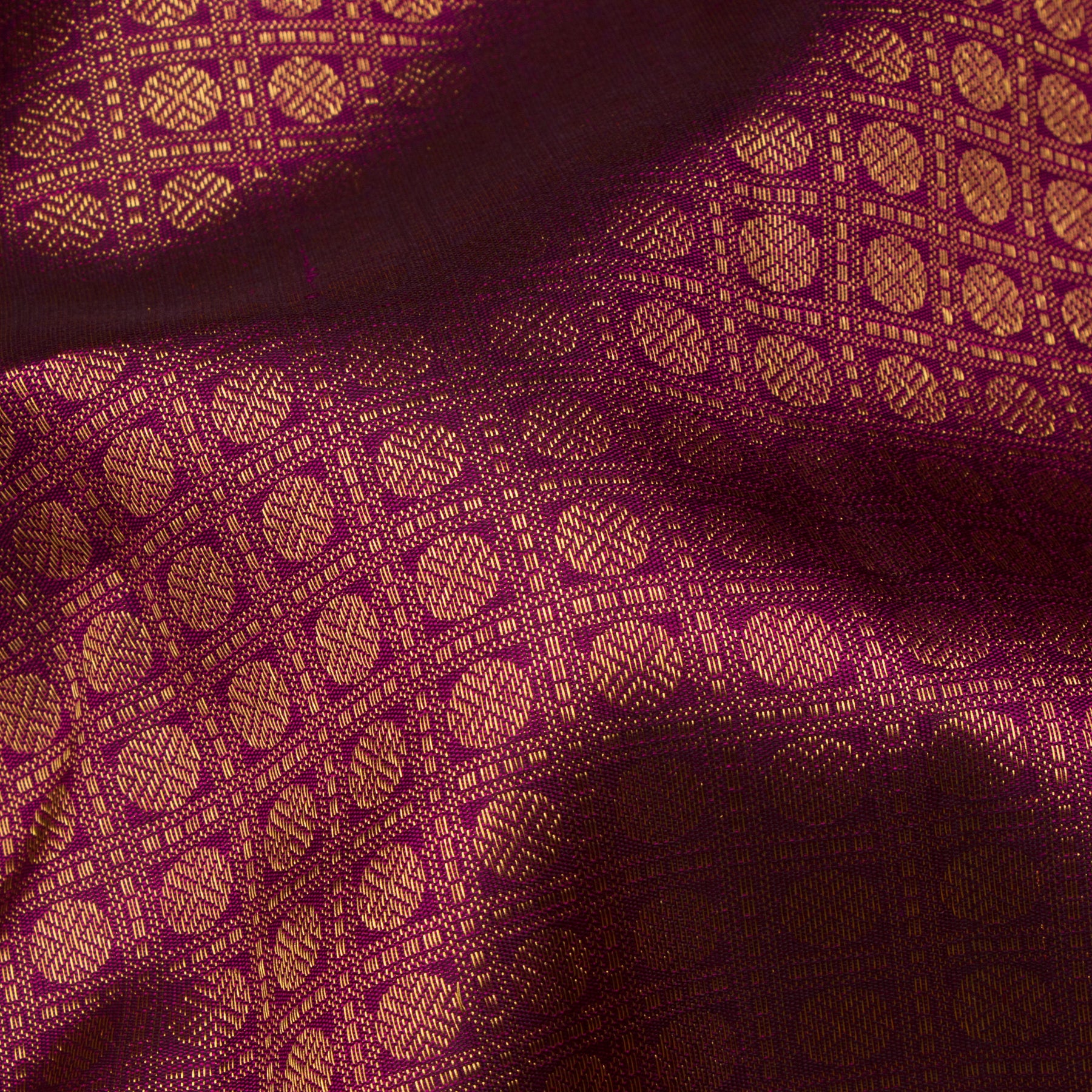 Kanakavalli Kanjivaram Silk Sari 24-595-HS001-13802 - Fabric View