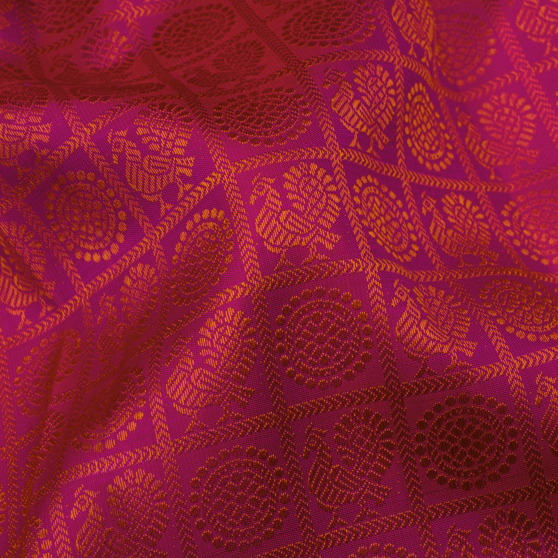 Kanakavalli Kanjivaram Silk Sari 24-599-HS001-01334 - Fabric View