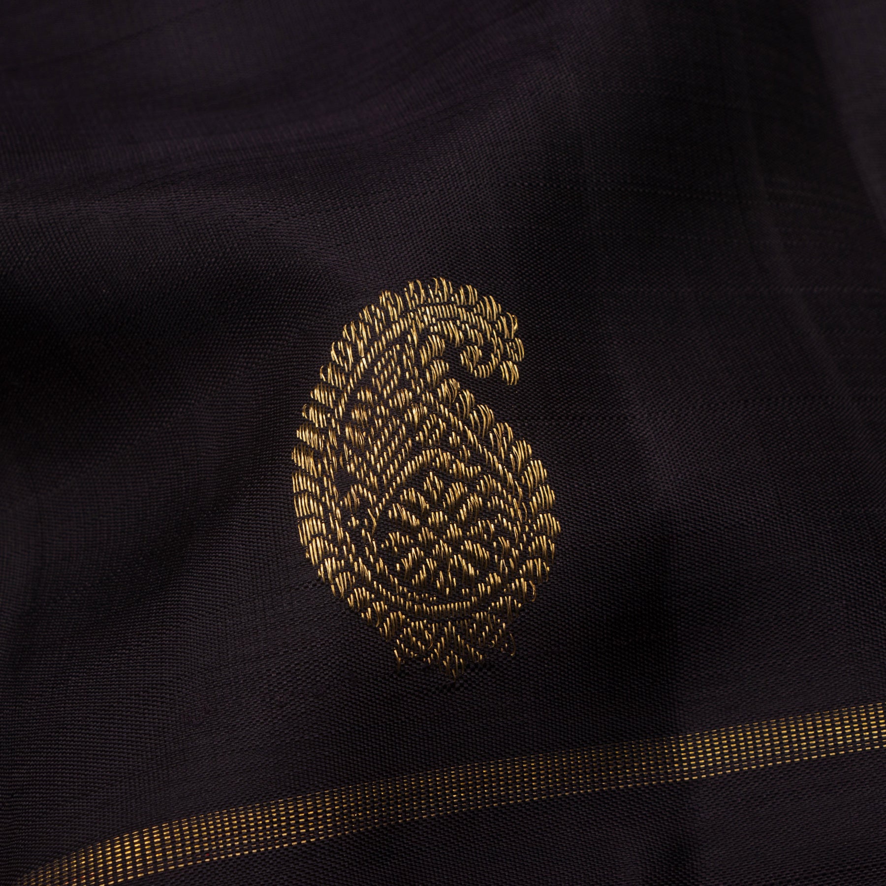 Kanakavalli Kanjivaram Silk Sari 24-599-HS001-02627 - Fabric View
