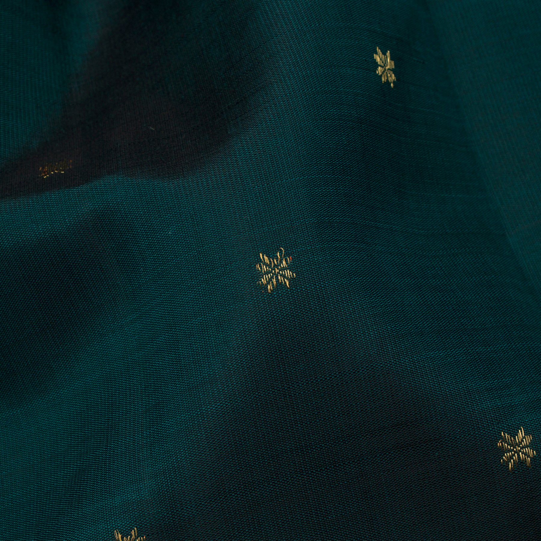 Kanakavalli Kanjivaram Silk Sari 24-599-HS001-02772 - Fabric View