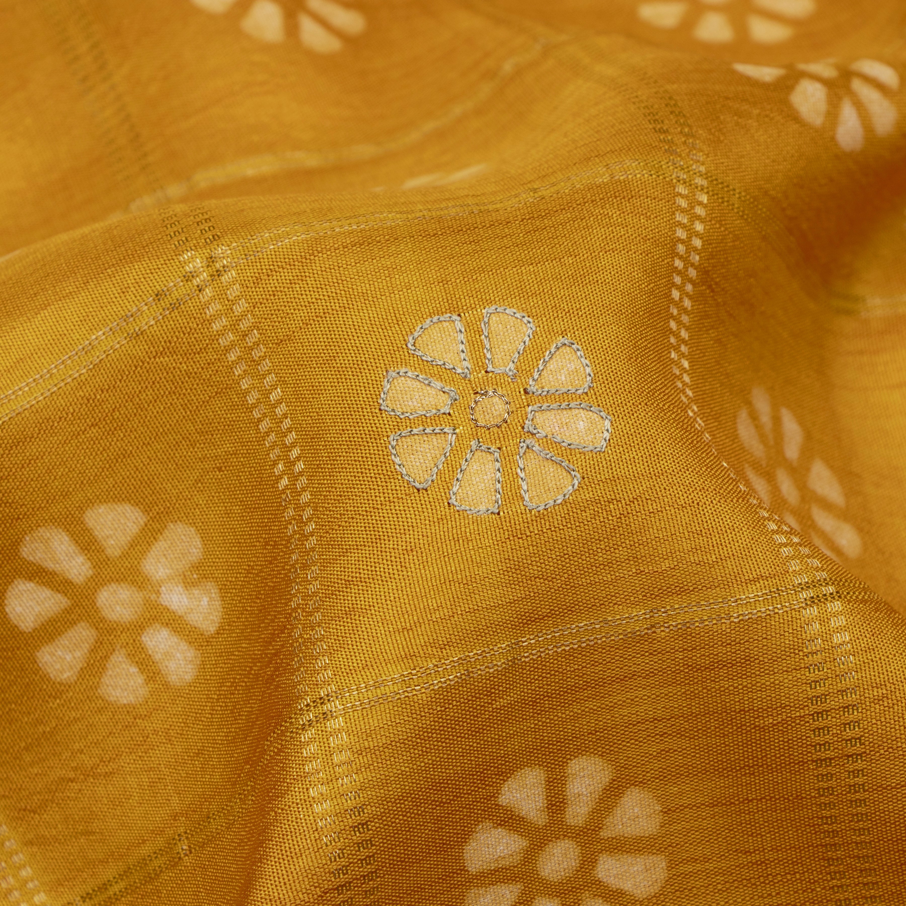 Kanakavalli Kanjivaram Silk Sari 24-599-HS001-10096 - Fabric View