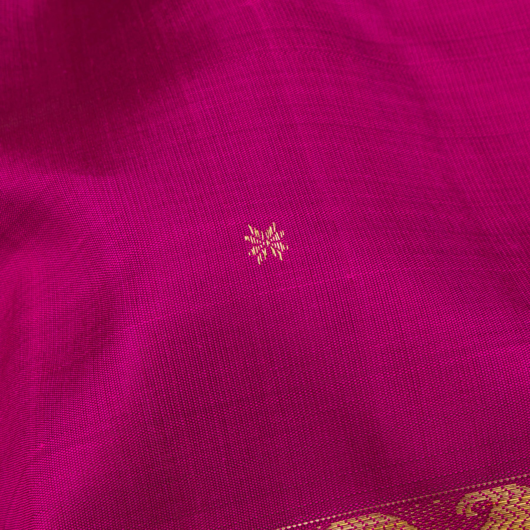 Kanakavalli Kanjivaram Silk Sari 24-599-HS001-11721 - Fabric View