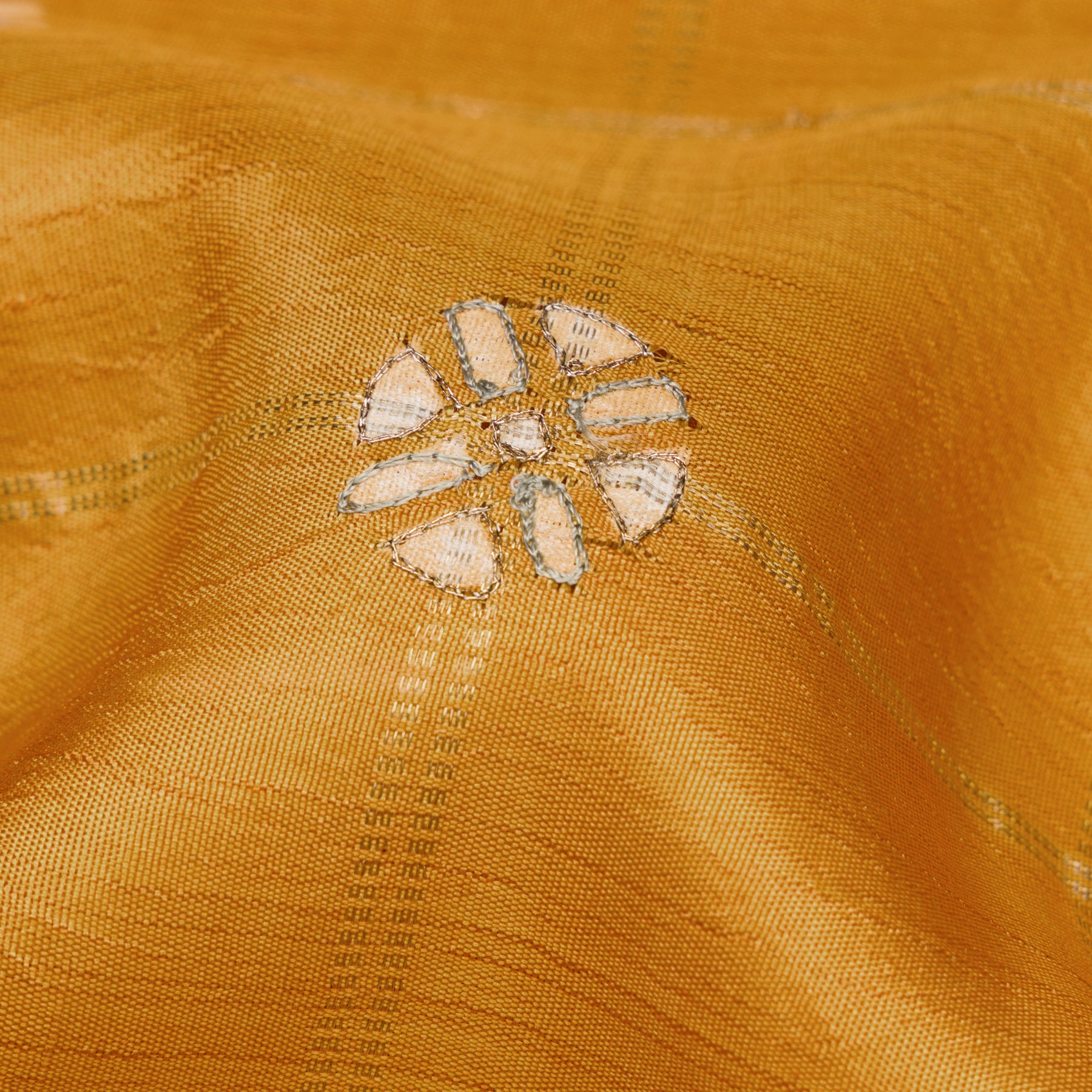 Kanakavalli Kanjivaram Silk Sari 24-599-HS001-11785 - Fabric View