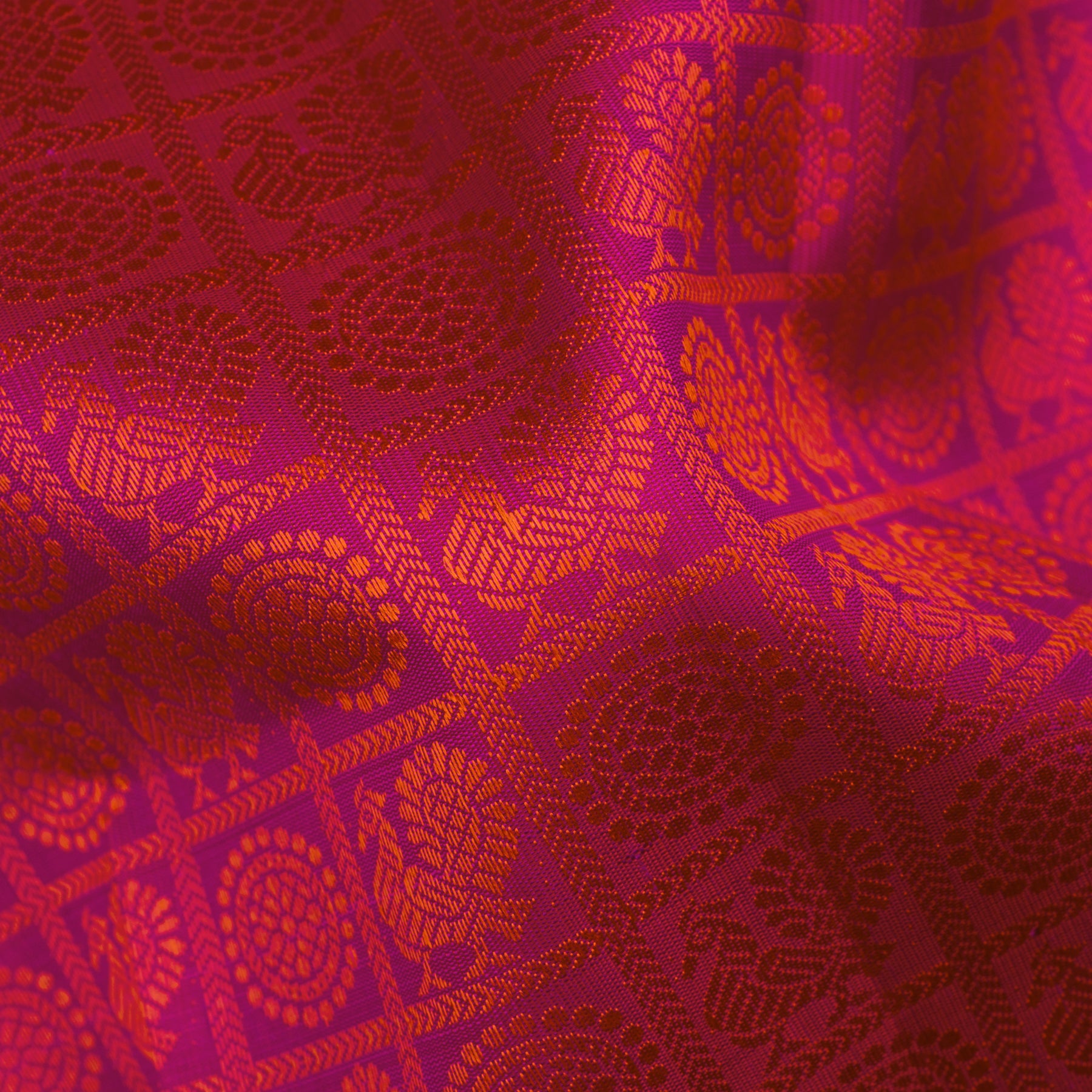 Kanakavalli Kanjivaram Silk Sari 24-599-HS001-12512 - Fabric View