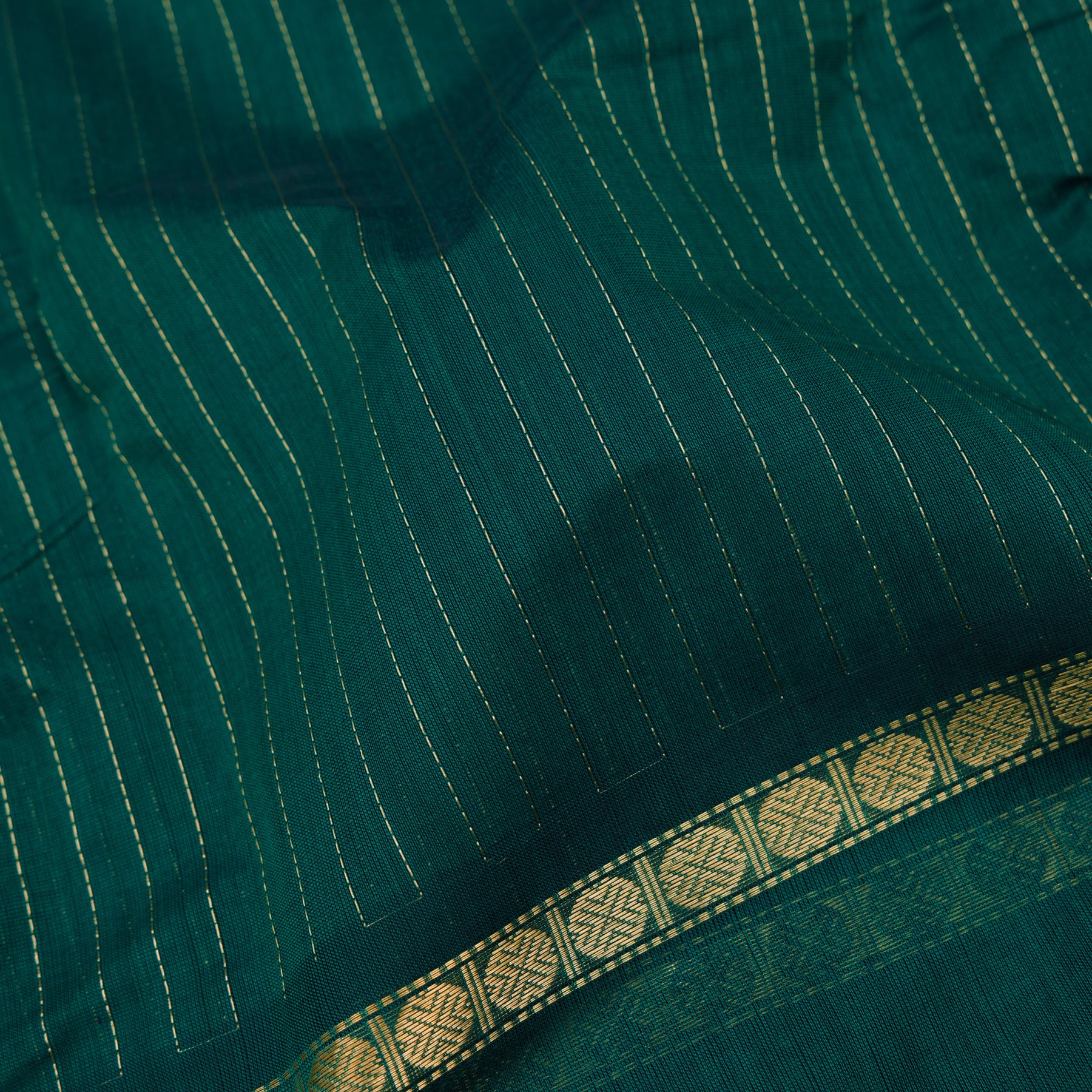 Kanakavalli Kanchi Cotton Sari 24-613-HS003-06016 - Fabric View