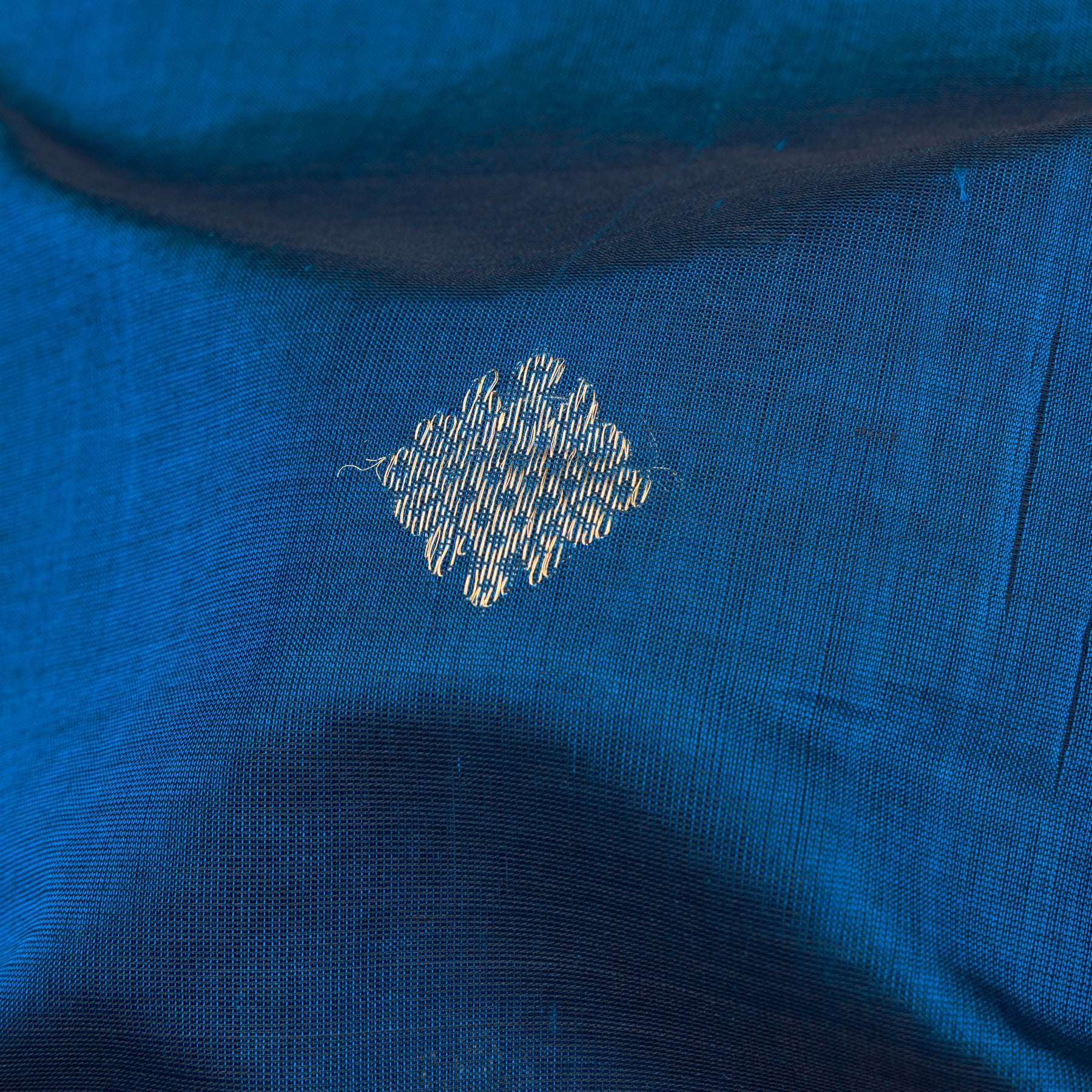 Kanakavalli Silk/Cotton Sari 24-613-HS005-05990 - Fabric View