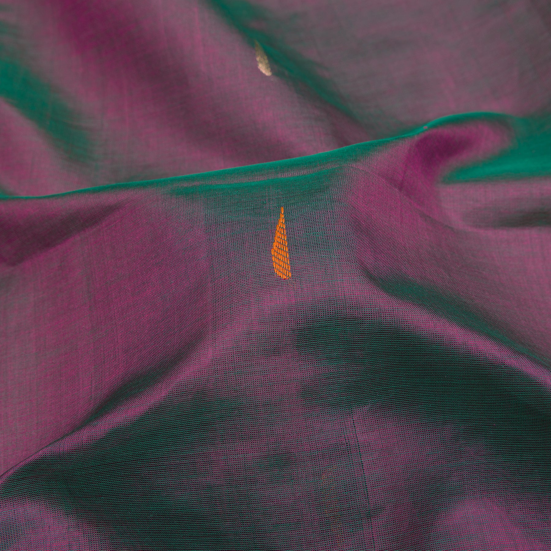 Kanakavalli Silk/Cotton Sari 24-613-HS005-09196 - Fabric View