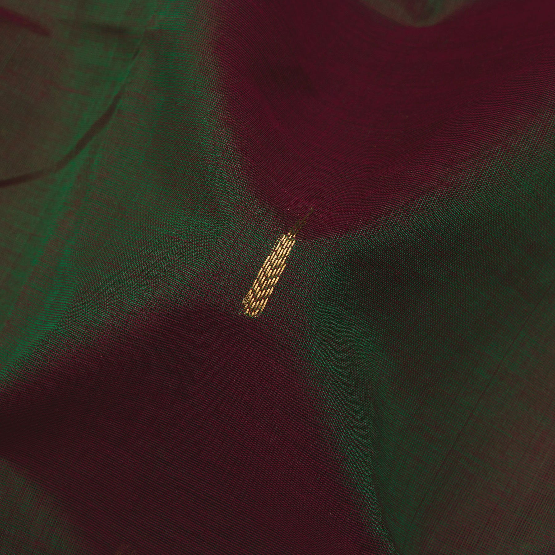 Kanakavalli Silk/Cotton Sari 24-613-HS005-14132 - Fabric View