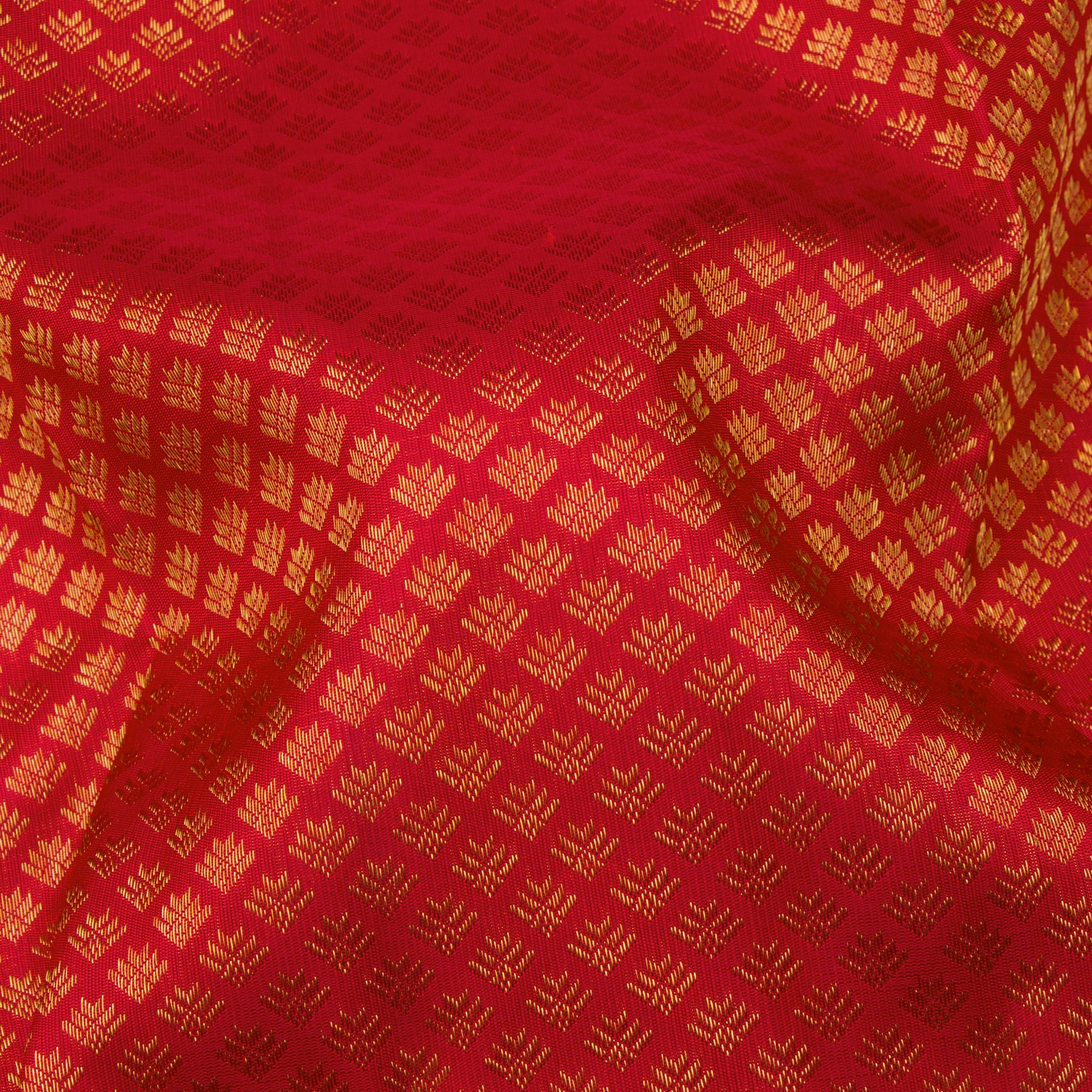 Kanakavalli Kanjivaram Silk Sari 24-615-HS001-10149 - Fabric View
