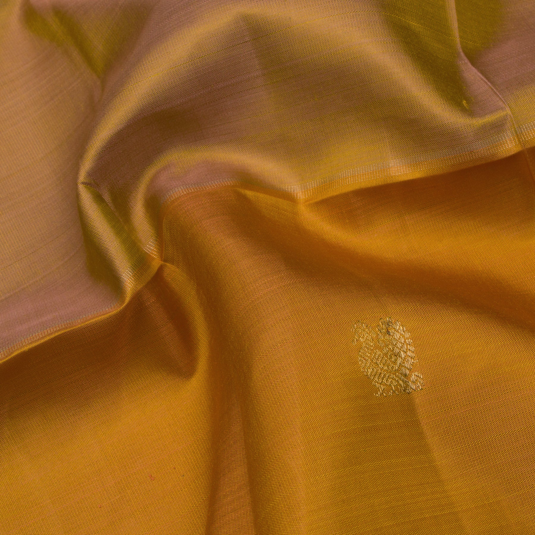 Kanakavalli Kanjivaram Silk Sari 24-615-HS001-10893 - Fabric View
