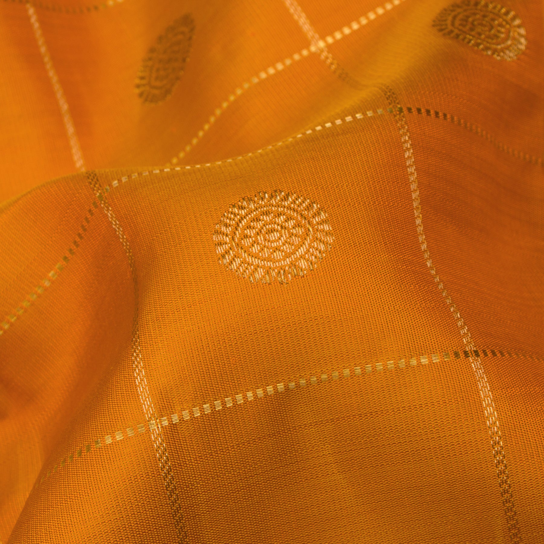 Kanakavalli Kanjivaram Silk Sari 24-615-HS001-11820 - Fabric View