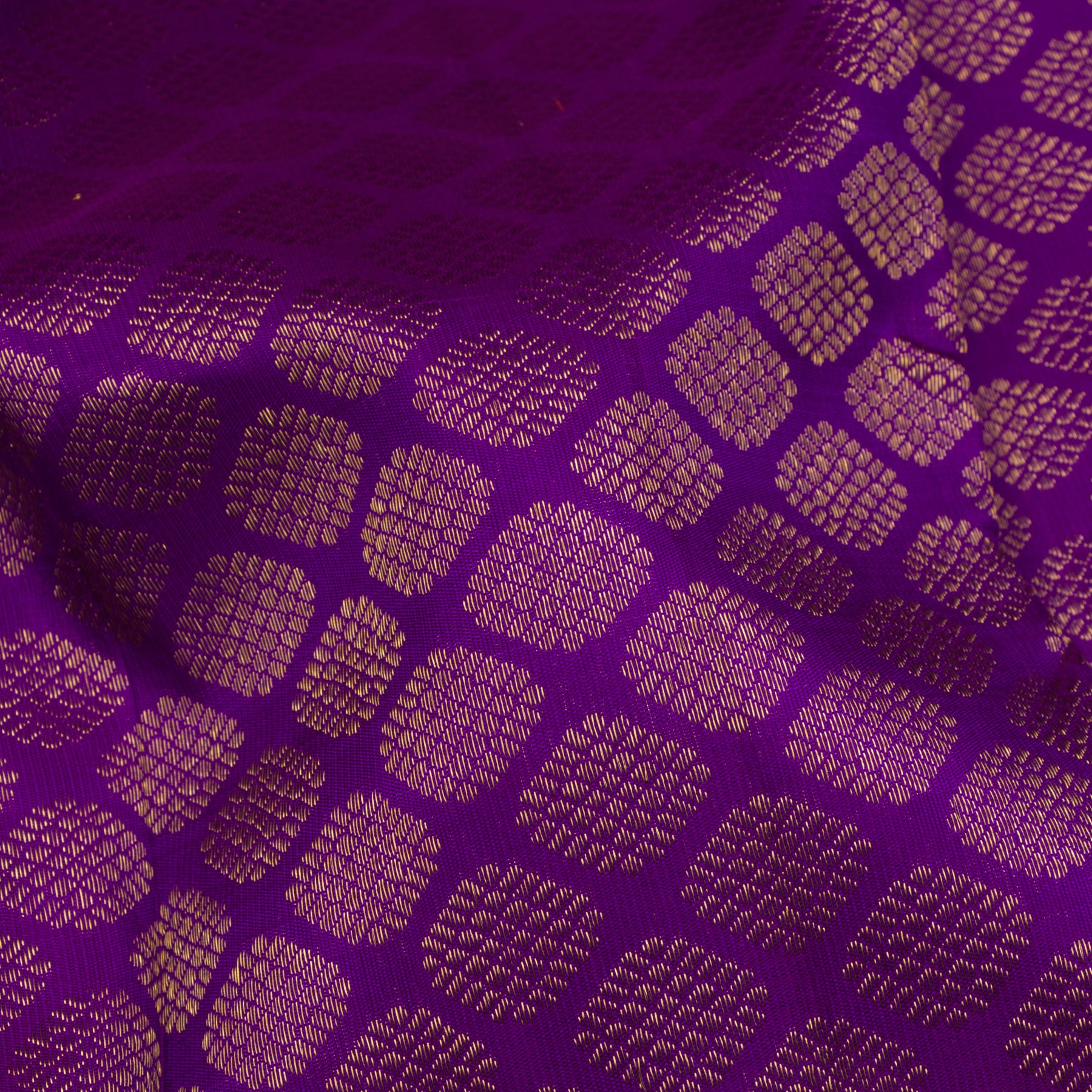 Kanakavalli Kanjivaram Silk Sari 24-615-HS001-12666 - Fabric View
