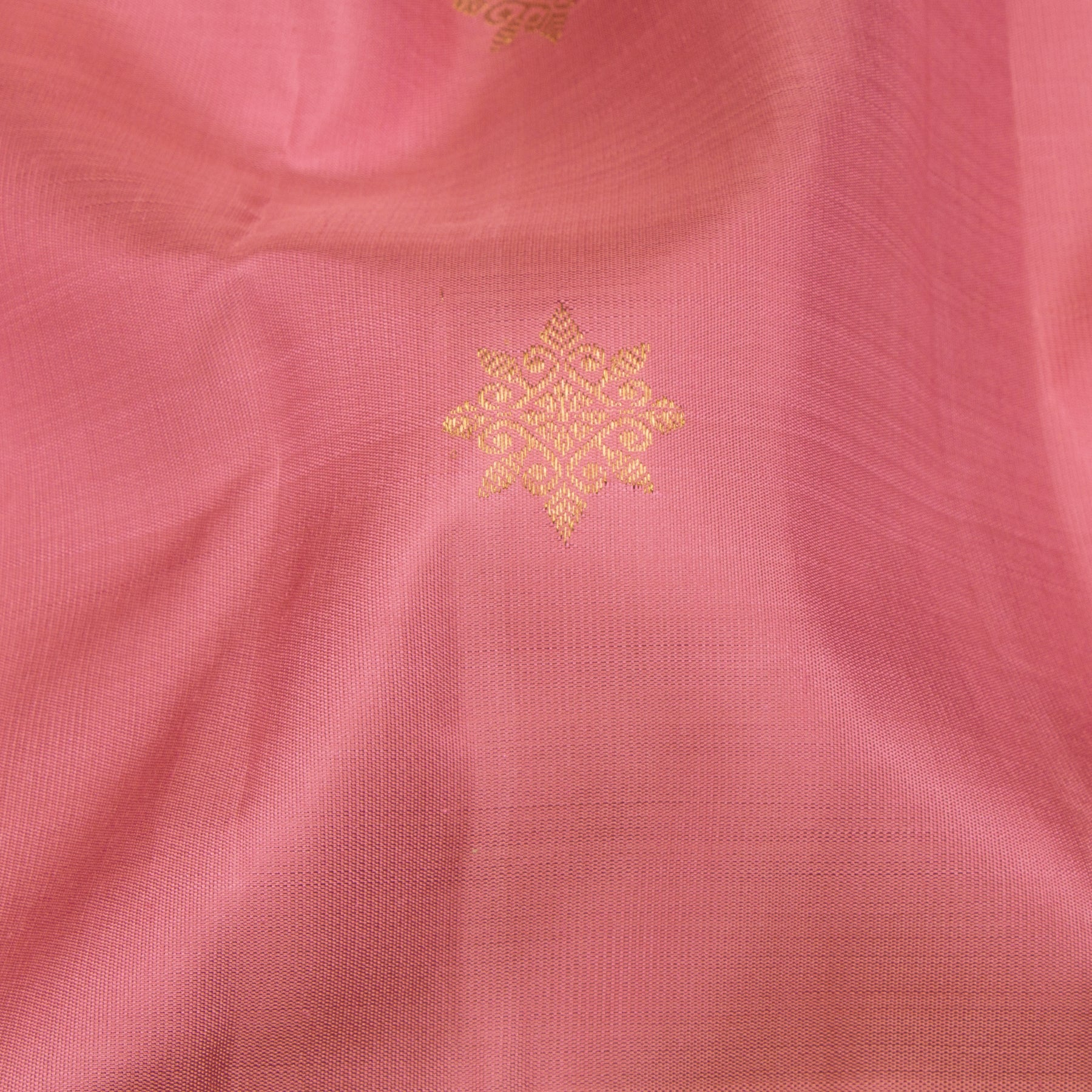 Kanakavalli Kanjivaram Silk Sari 24-615-HS001-13555 - Fabric View