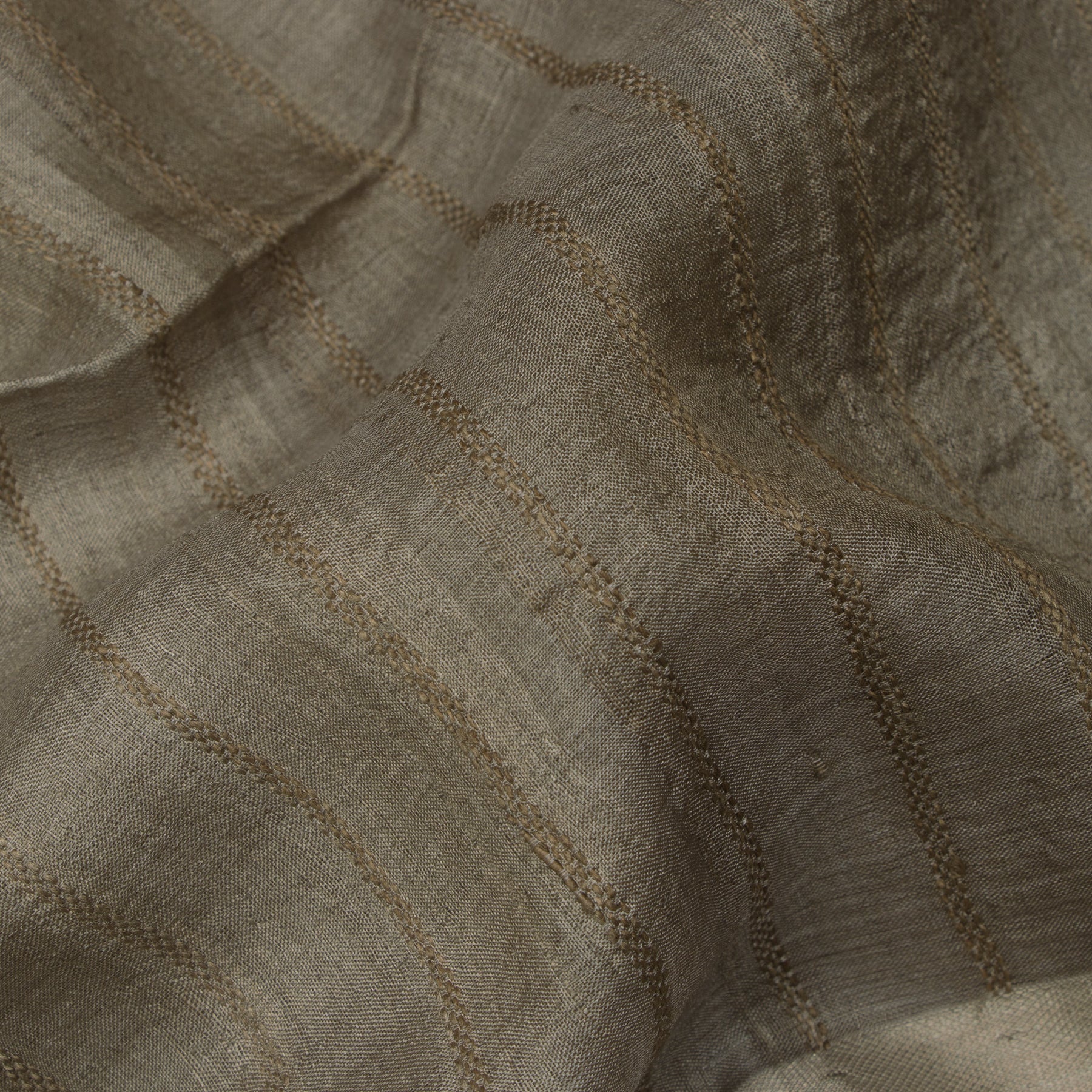 Bailou Tussar Silk Sari 25-005-HS002-00132 - Fabric View