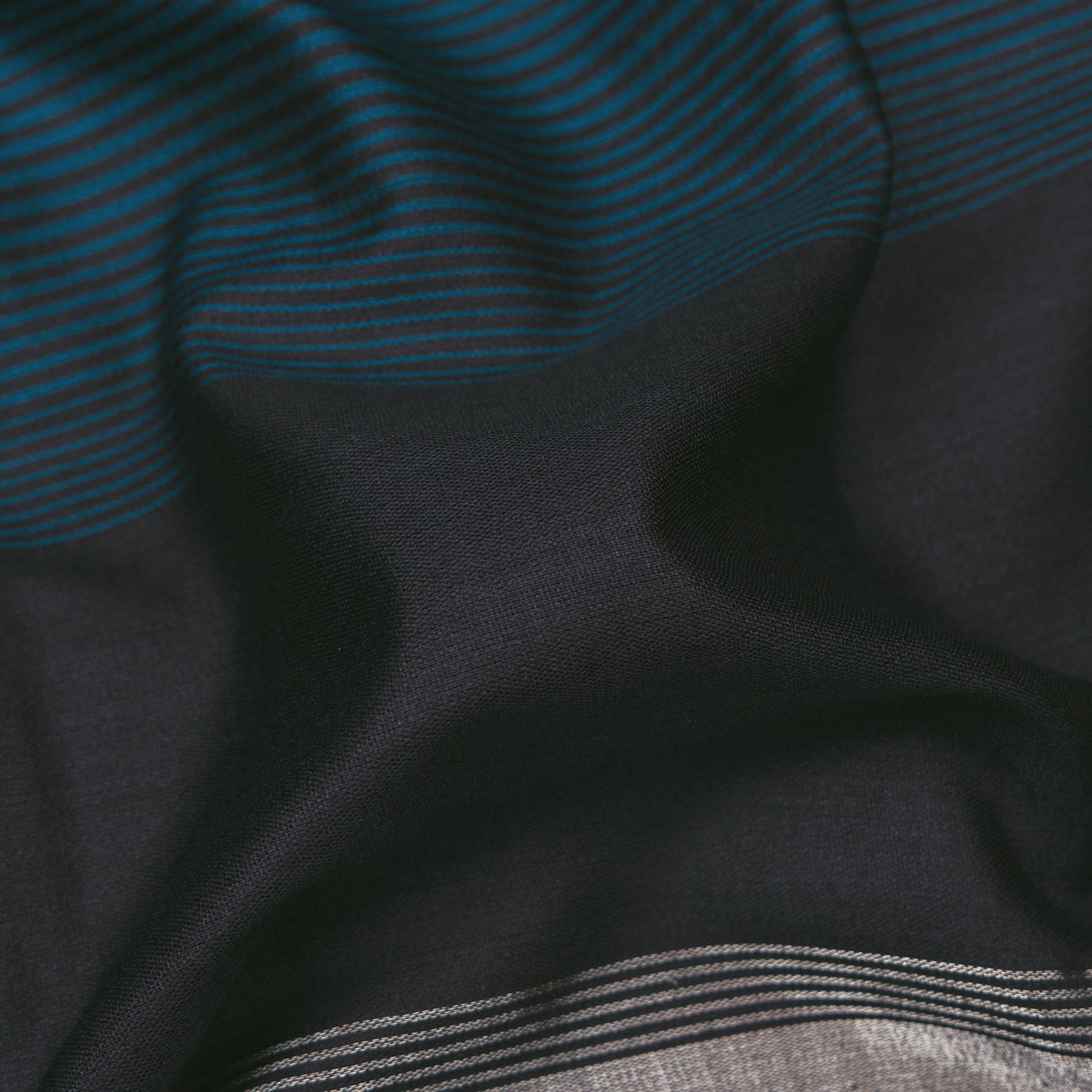 Erisri Jamdani Silk Sari 25-027-HS002-00146 - Fabric View