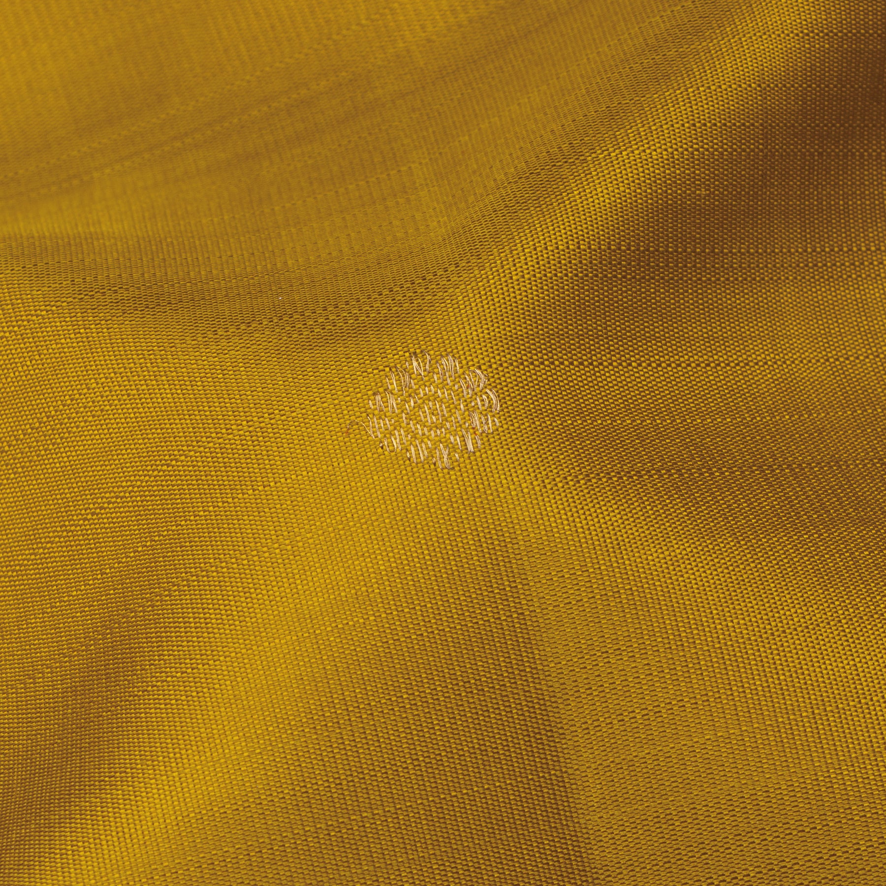 Kanakavalli Kanjivaram Silk Sari 25-040-HS001-04535 - Fabric View
