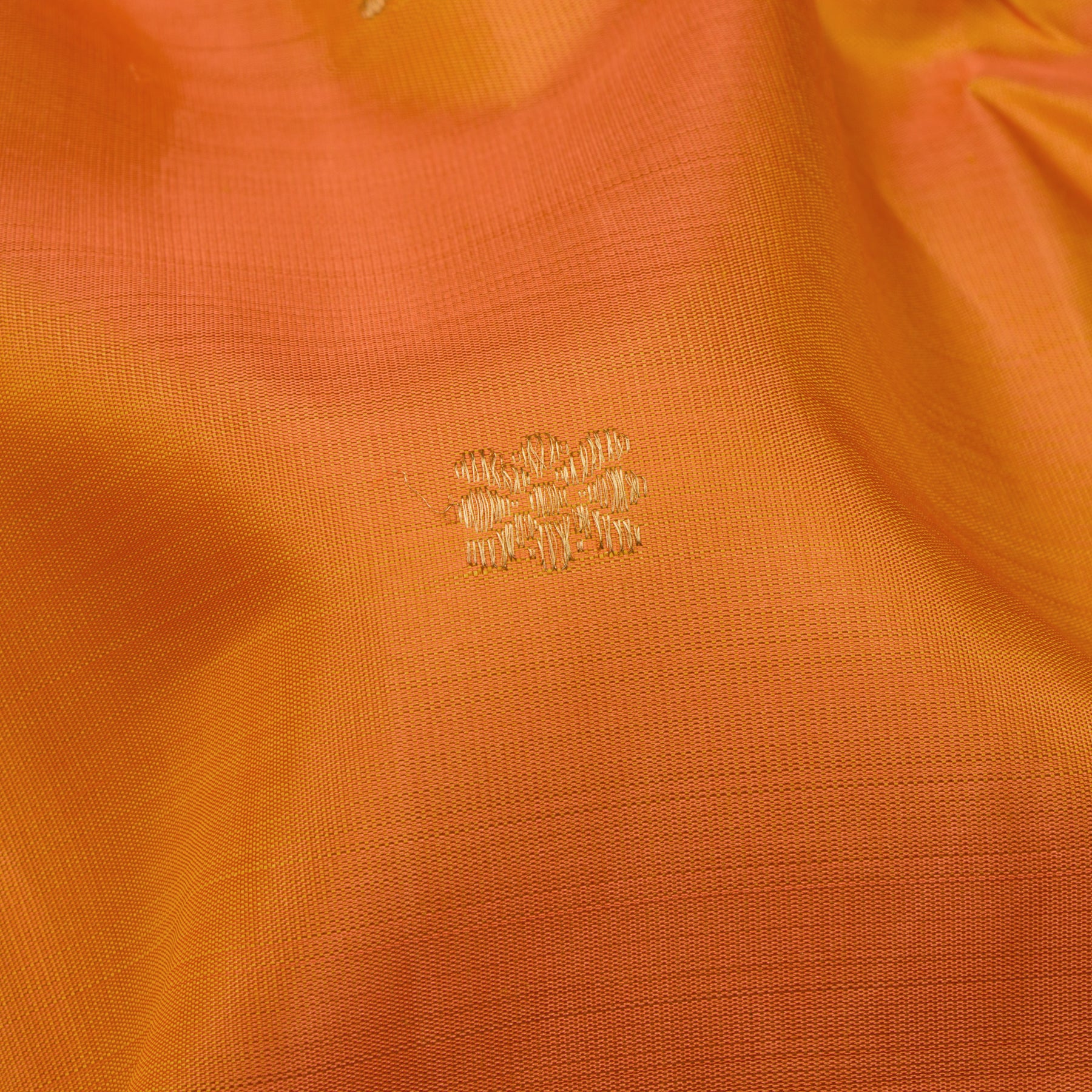 Kanakavalli Kanjivaram Silk Sari 25-040-HS001-07384 - Fabric View