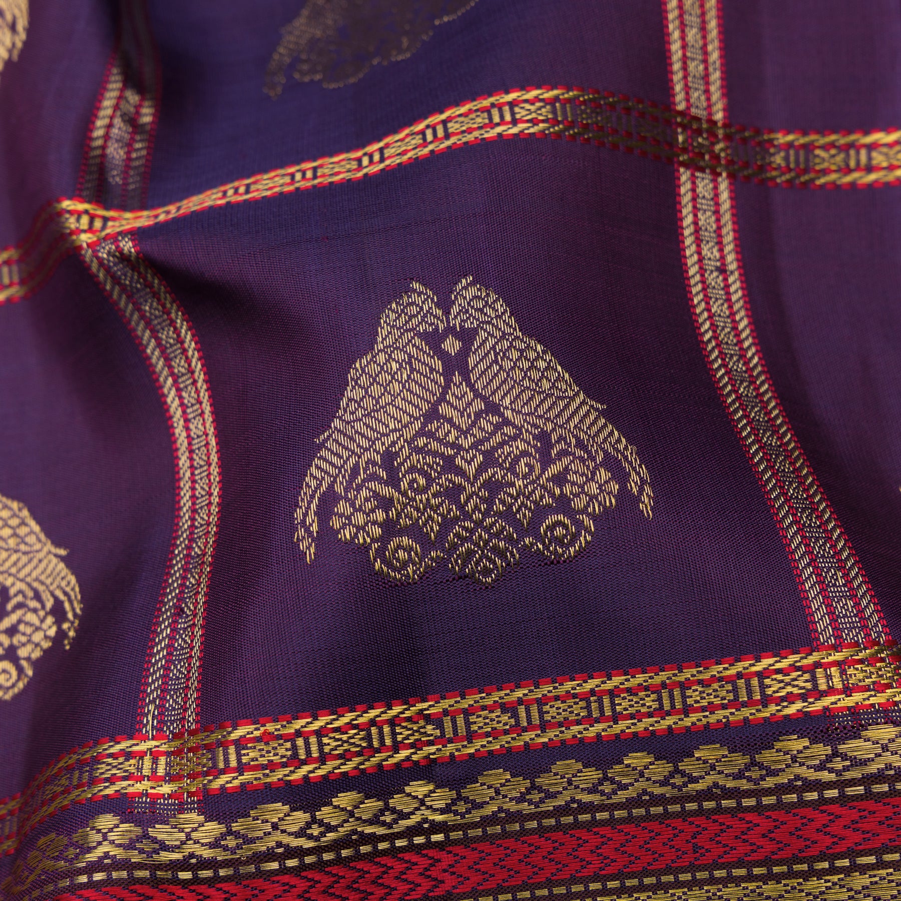 Kanakavalli Kanjivaram Silk Sari 25-040-HS001-07828 - Fabric View