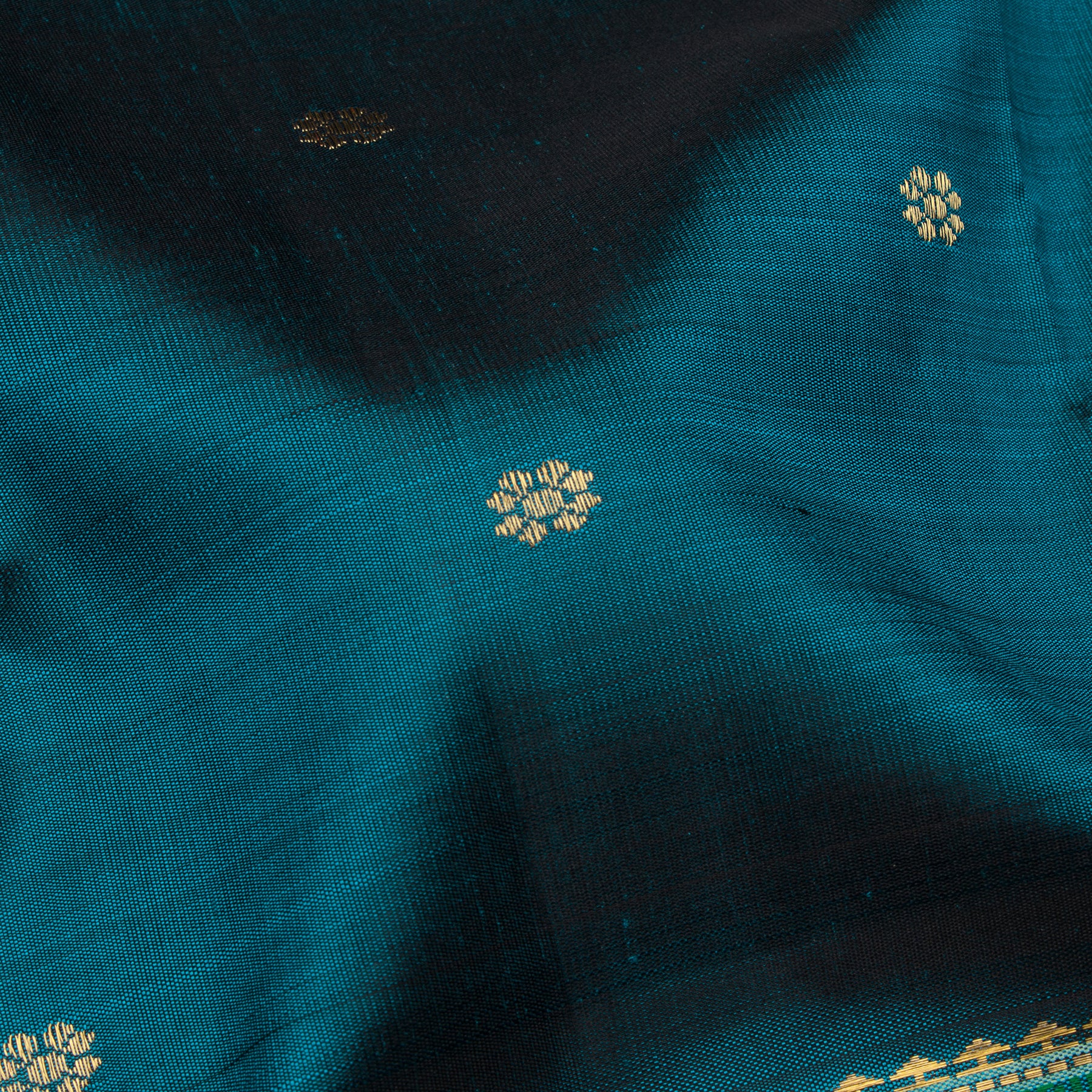 Kanakavalli Kanjivaram Silk Sari 25-040-HS001-09148 - Fabric View