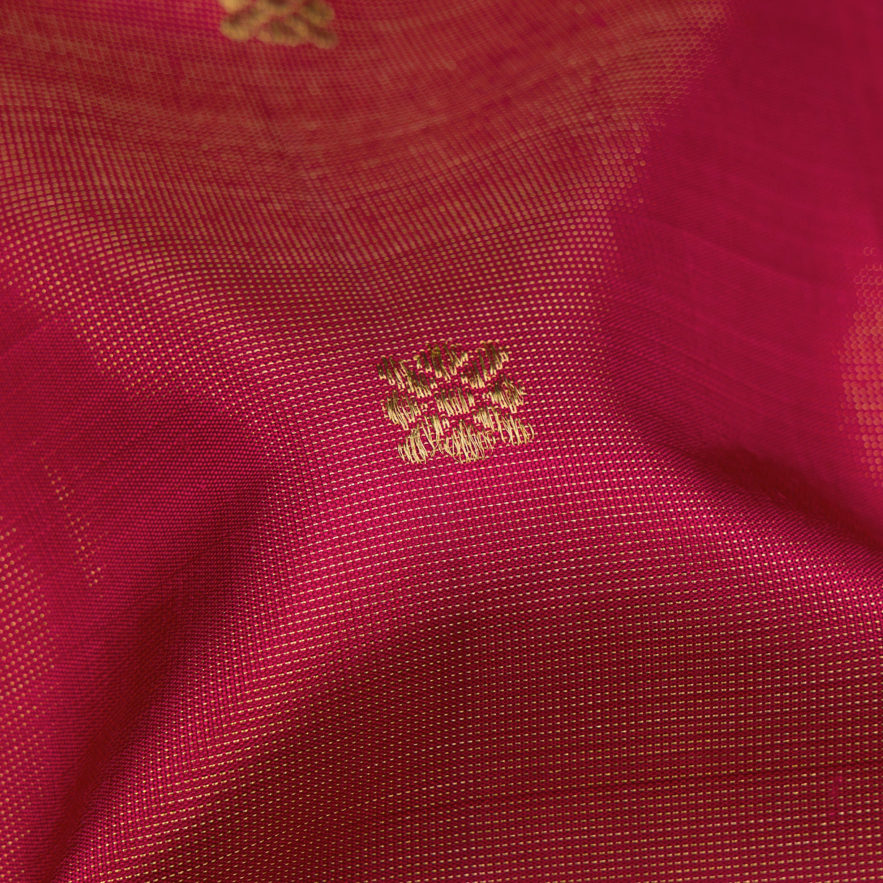 Kanakavalli Kanjivaram Silk Sari 25-040-HS001-09156 - Fabric View