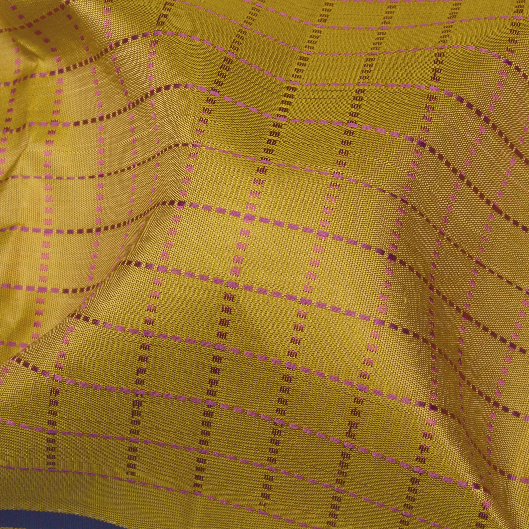 Kanakavalli Kanjivaram Silk Sari 25-040-HS001-10796 - Fabric View