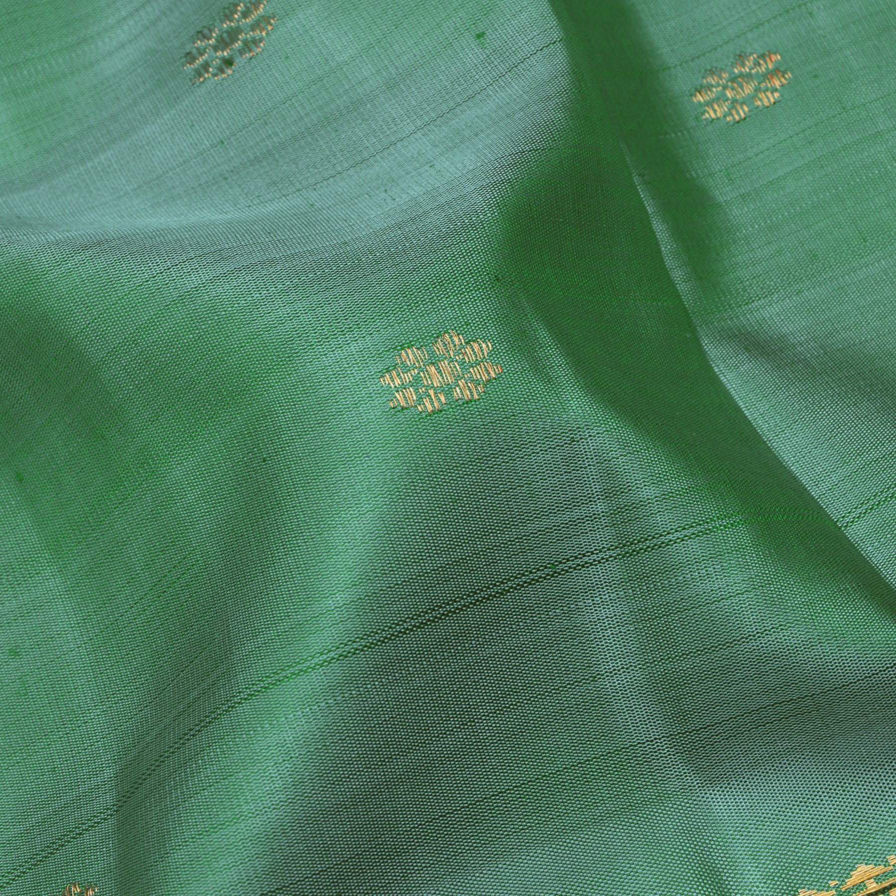 Kanakavalli Kanjivaram Silk Sari 25-040-HS001-04832 - Fabric View