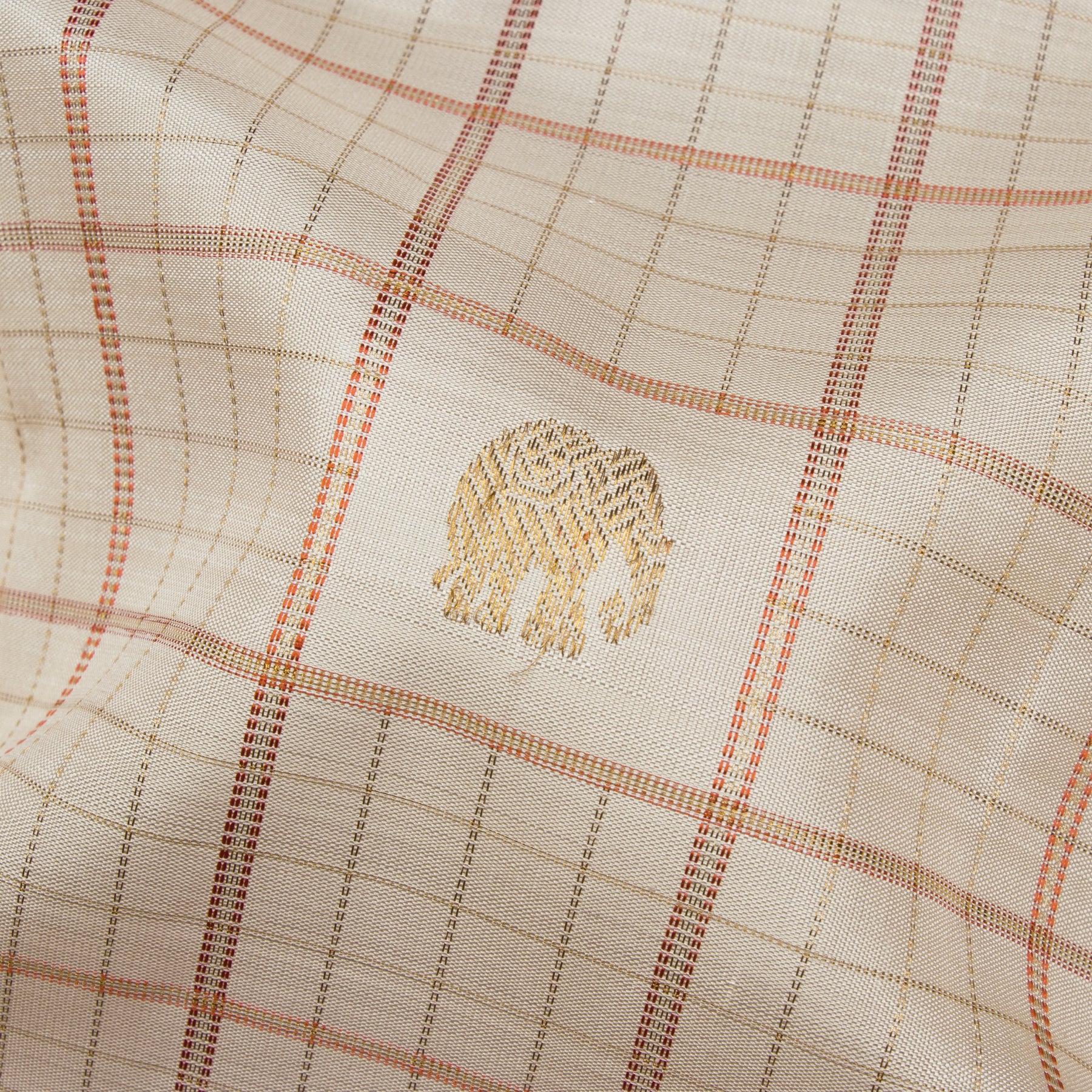 Kanakavalli Kanjivaram Silk Sari 25-041-HS001-10844 - Fabric View
