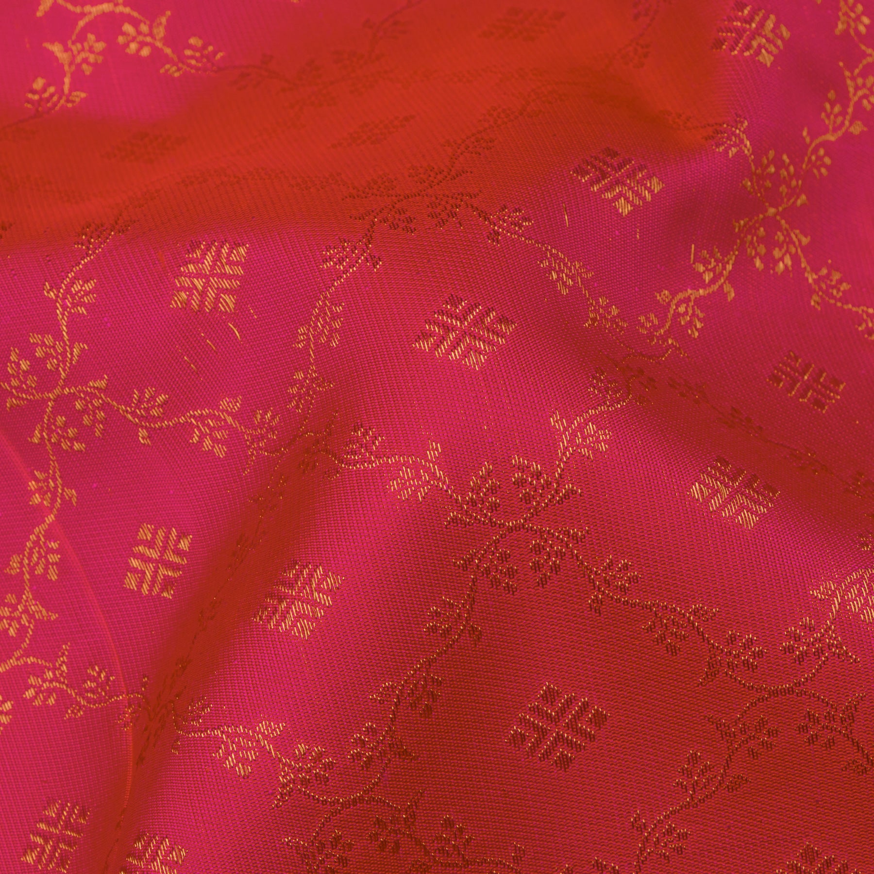 Kanakavalli Kanjivaram Silk Sari 25-060-HS001-05912 - Fabric View