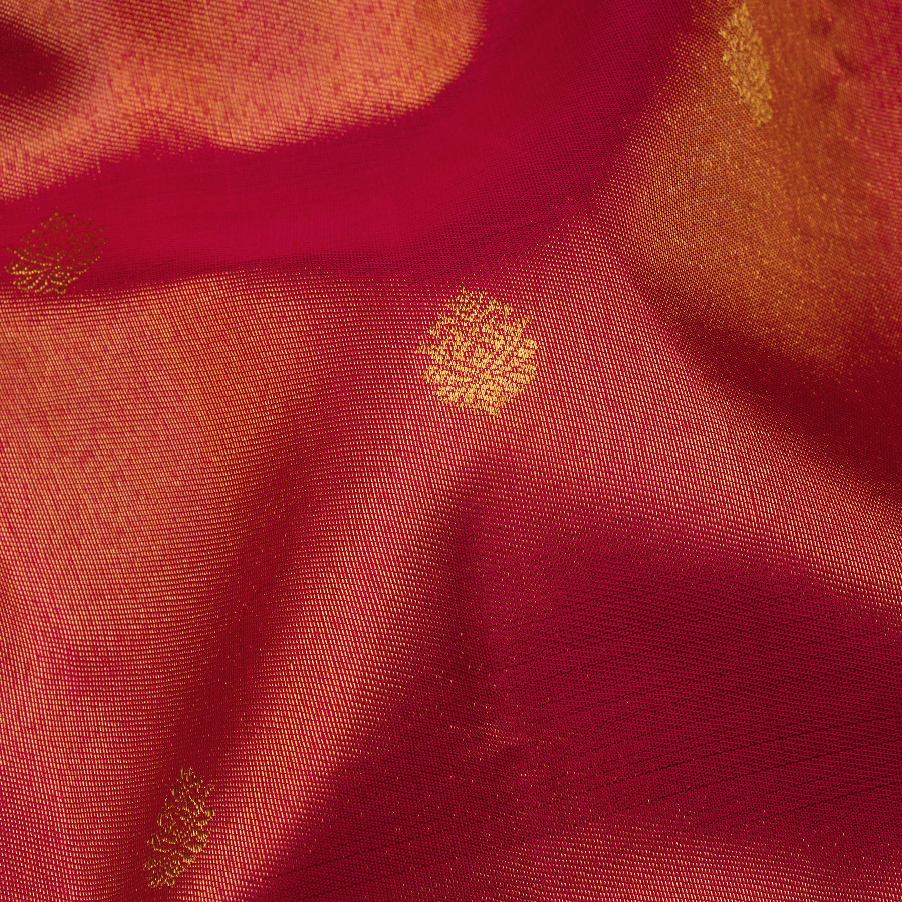 Kanakavalli Kanjivaram Silk Sari 25-060-HS001-05915 - Fabric View