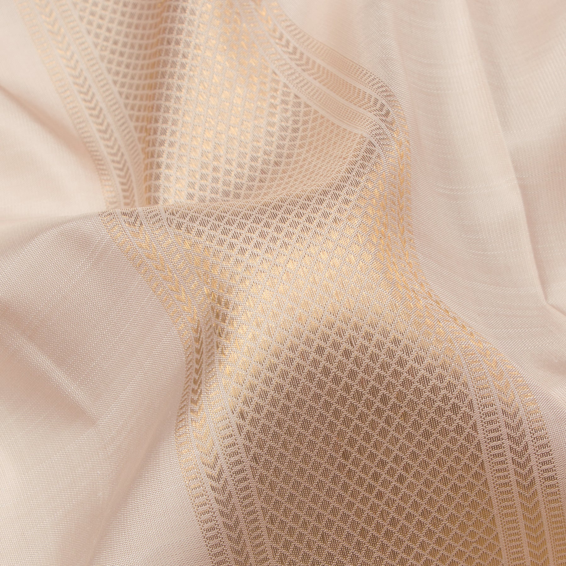 Kanakavalli Kanjivaram Silk Angavastram CO-ORD 25-109-AF001-04941 - Detailed Fabric View