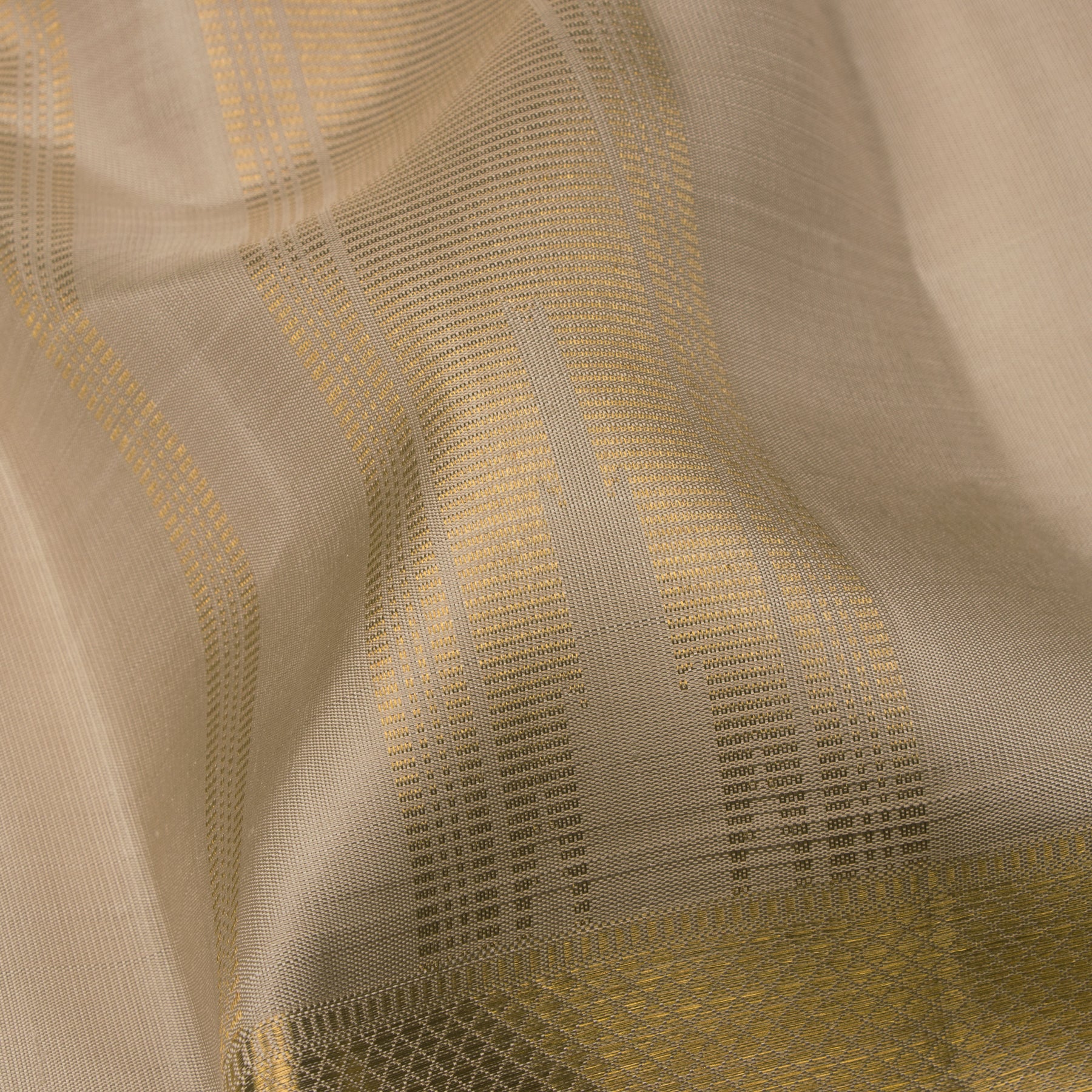 Kanakavalli Kanjivaram Silk Angavastram CO-ORD 25-109-AF001-05924 - Detailed Fabric View