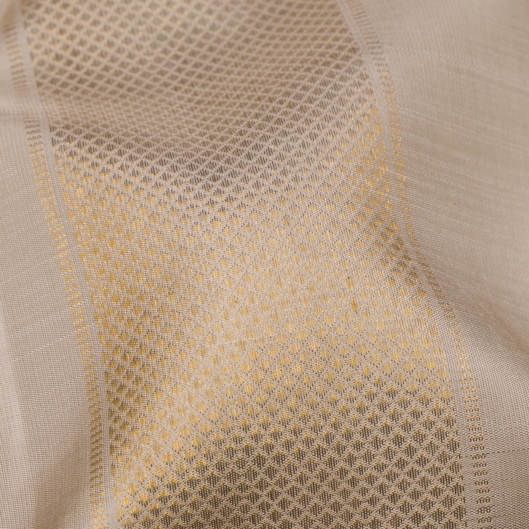 Kanakavalli Kanjivaram Silk Angavastram CO-ORD 25-109-AF001-09699 - Fabric View