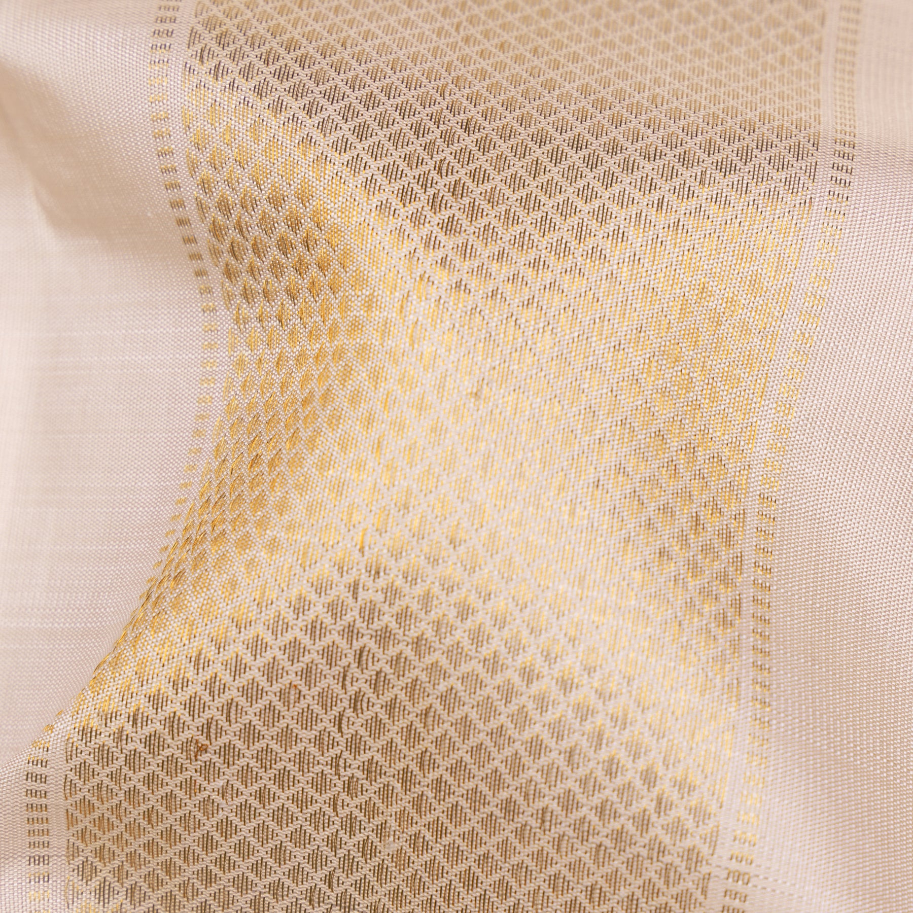 Kanakavalli Kanjivaram Silk Angavastram CO-ORD 25-109-AF001-09700 - Fabric View