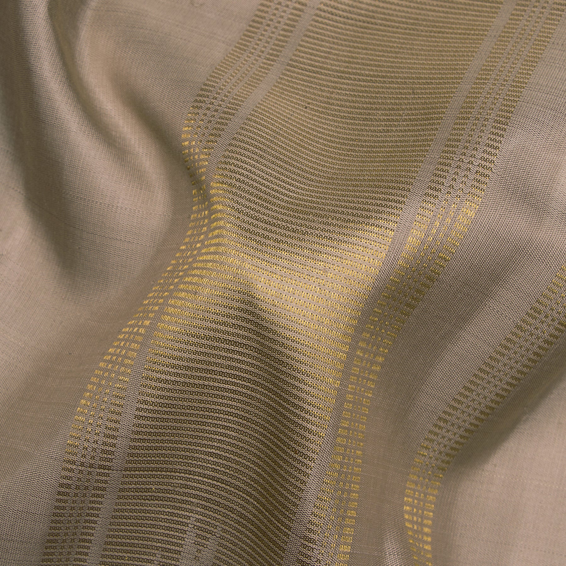 Kanakavalli Kanjivaram Silk Angavastram CO-ORD 25-110-AF001-01325 - Detailed Fabric View