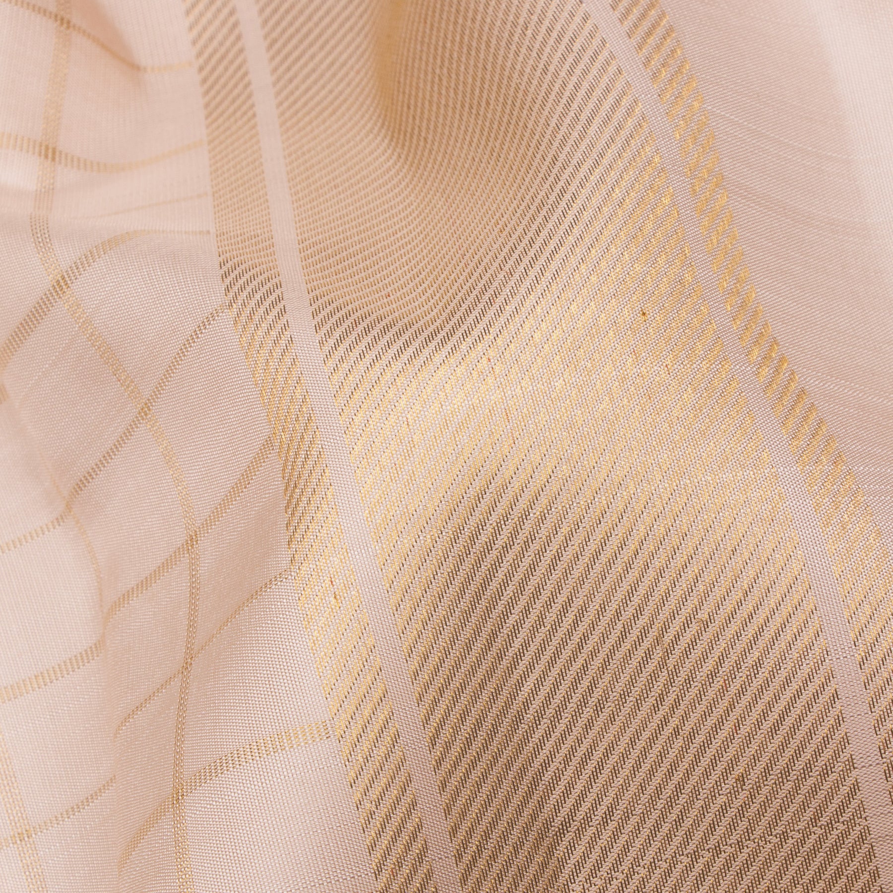 Kanakavalli Kanjivaram Silk Angavastram CO-ORD 25-110-AF001-03271 - Fabric View