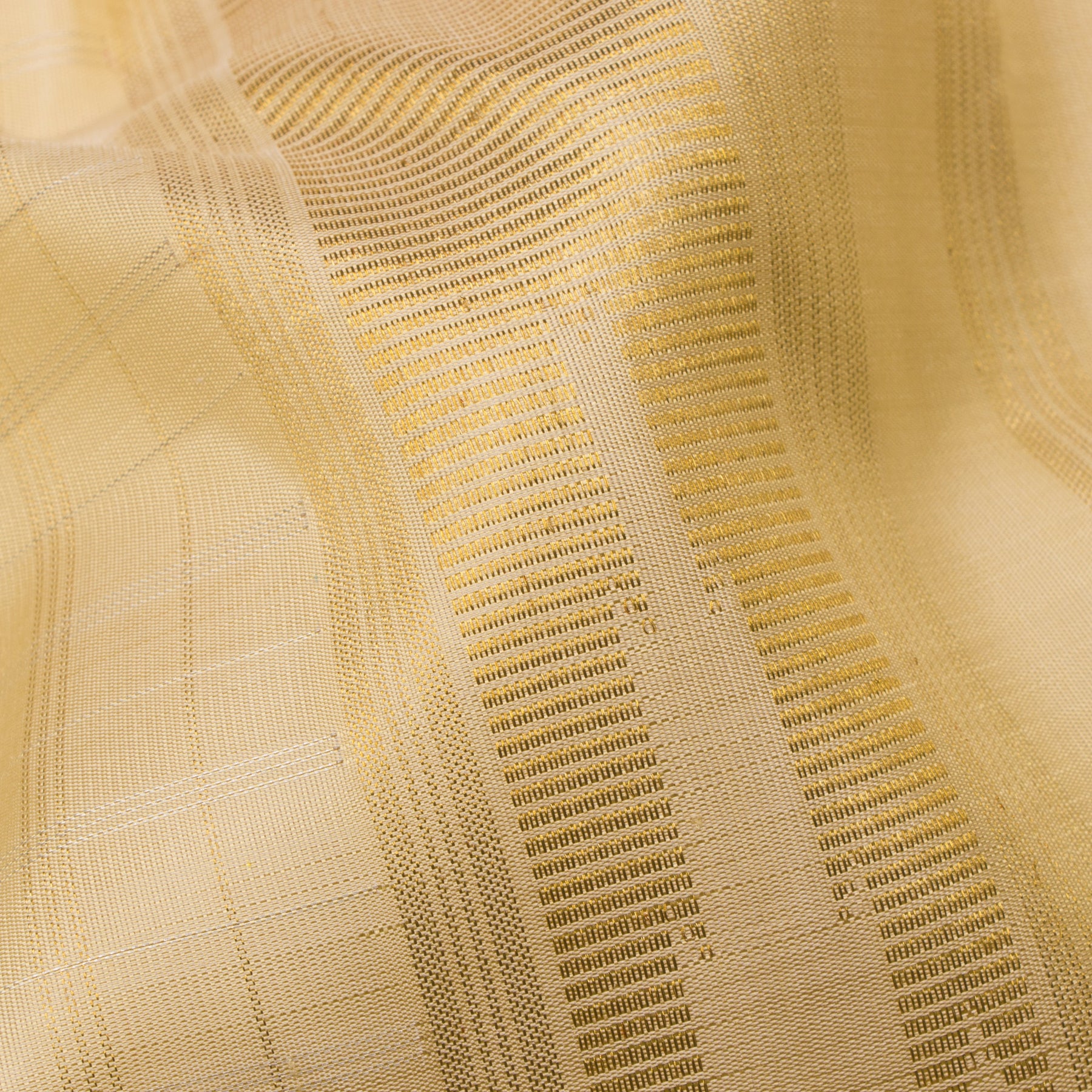 Kanakavalli Kanjivaram Silk Angavastram CO-ORD 25-110-AF001-03279 - Detailed Fabric View