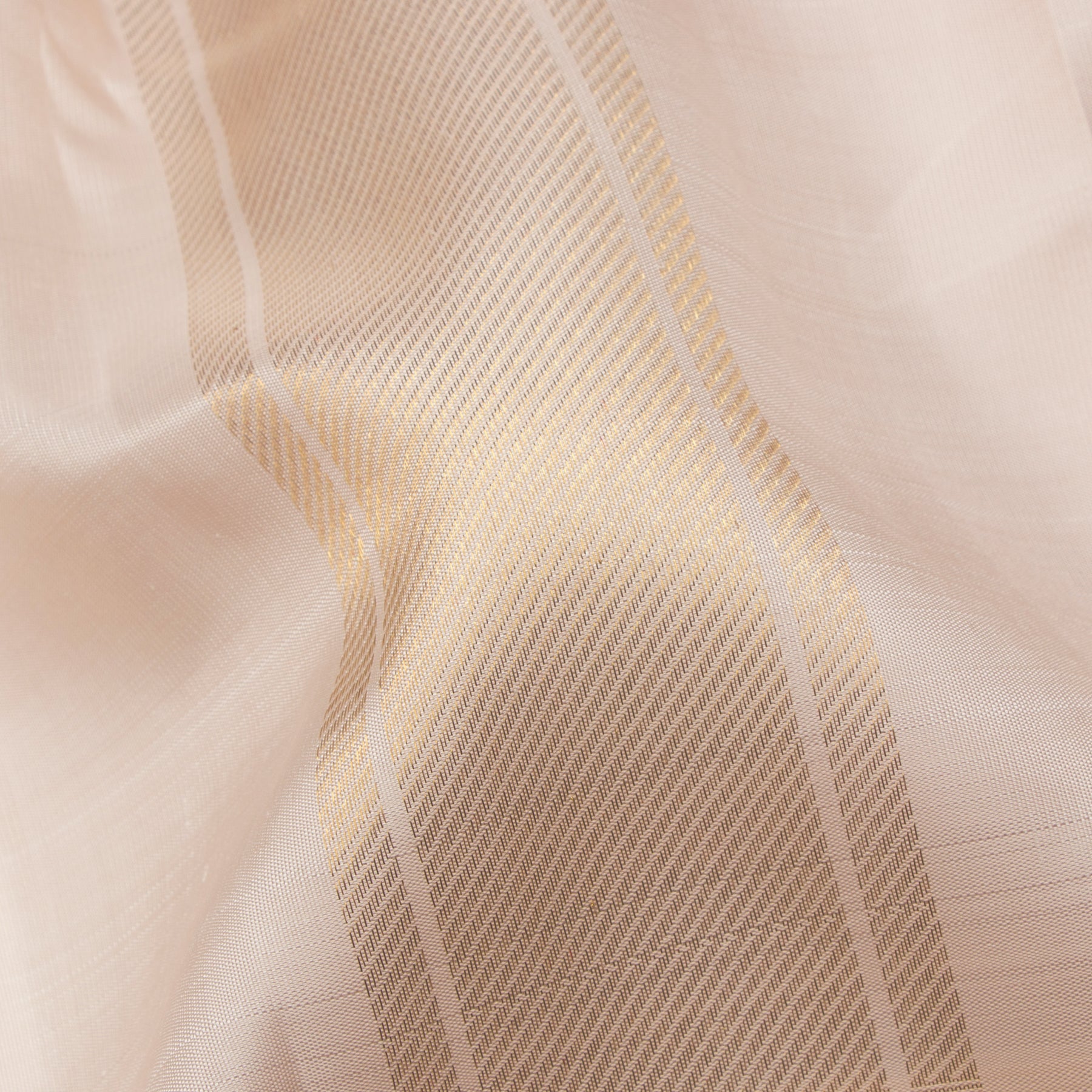 Kanakavalli Kanjivaram Silk Angavastram CO-ORD 25-110-AF001-04493 - Detailed Fabric View