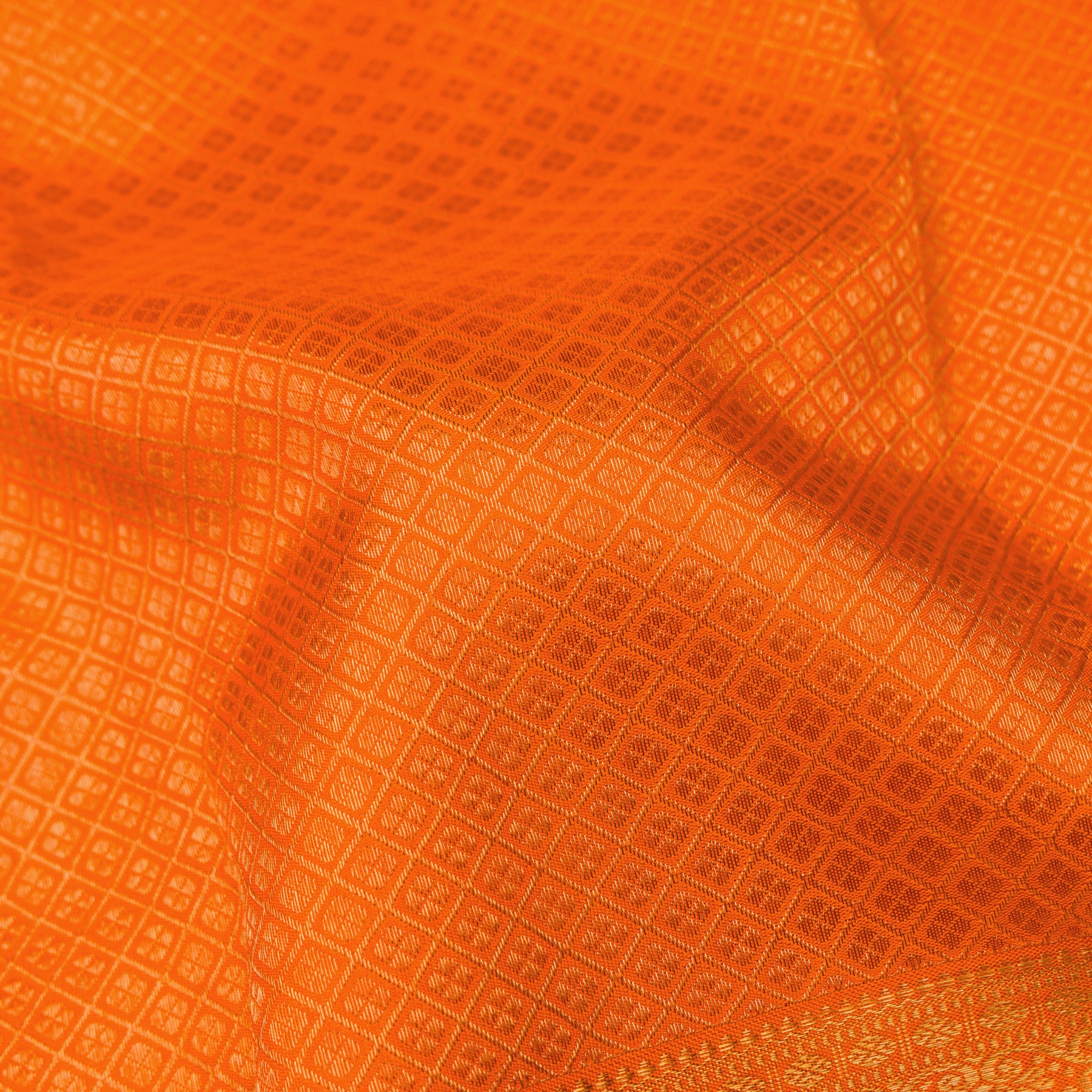 Kanakavalli Kanjivaram Silk Sari 25-110-HS001-00710 - Fabric View