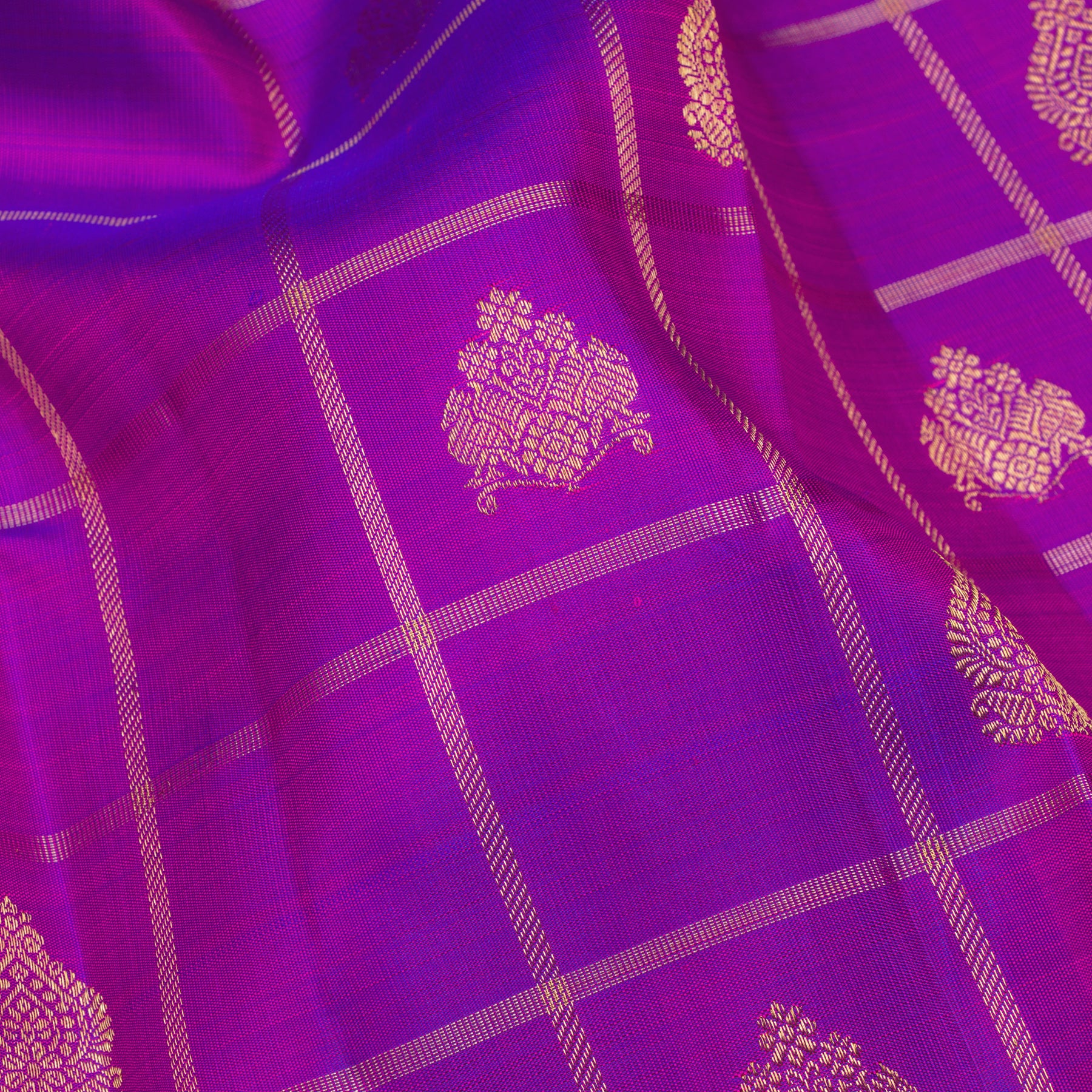 Kanakavalli Kanjivaram Silk Sari 25-110-HS001-00776 - Fabric View