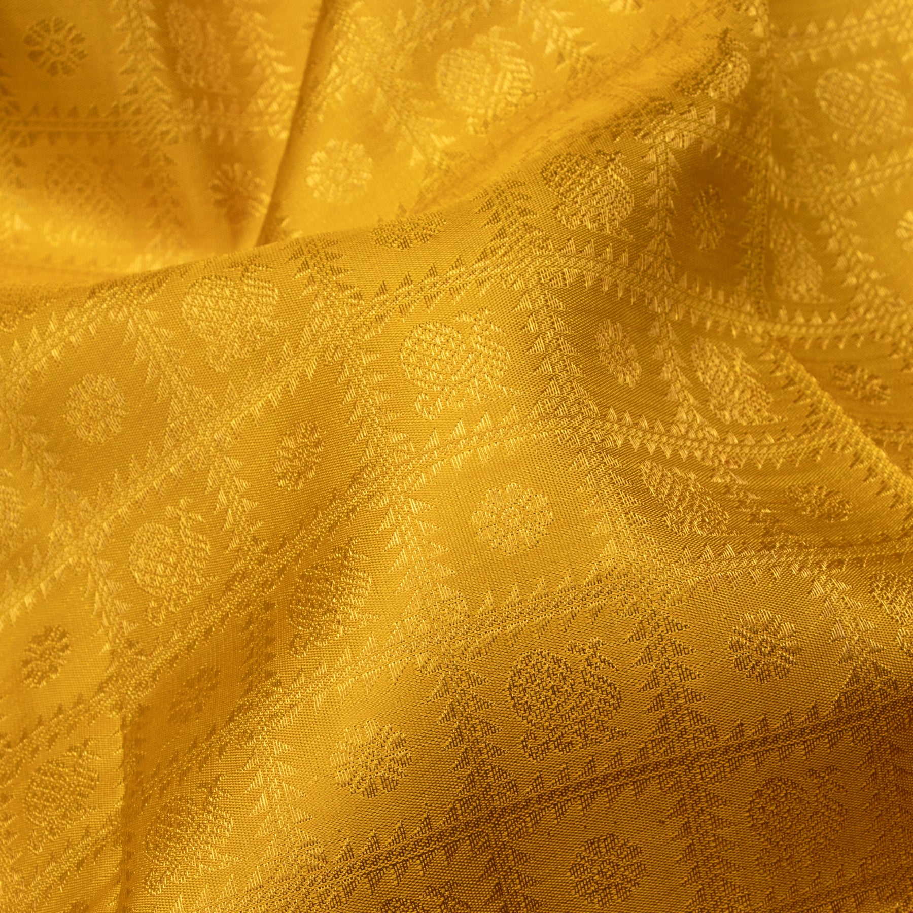 Kanakavalli Kanjivaram Silk Sari 25-110-HS001-01977 - Fabric View