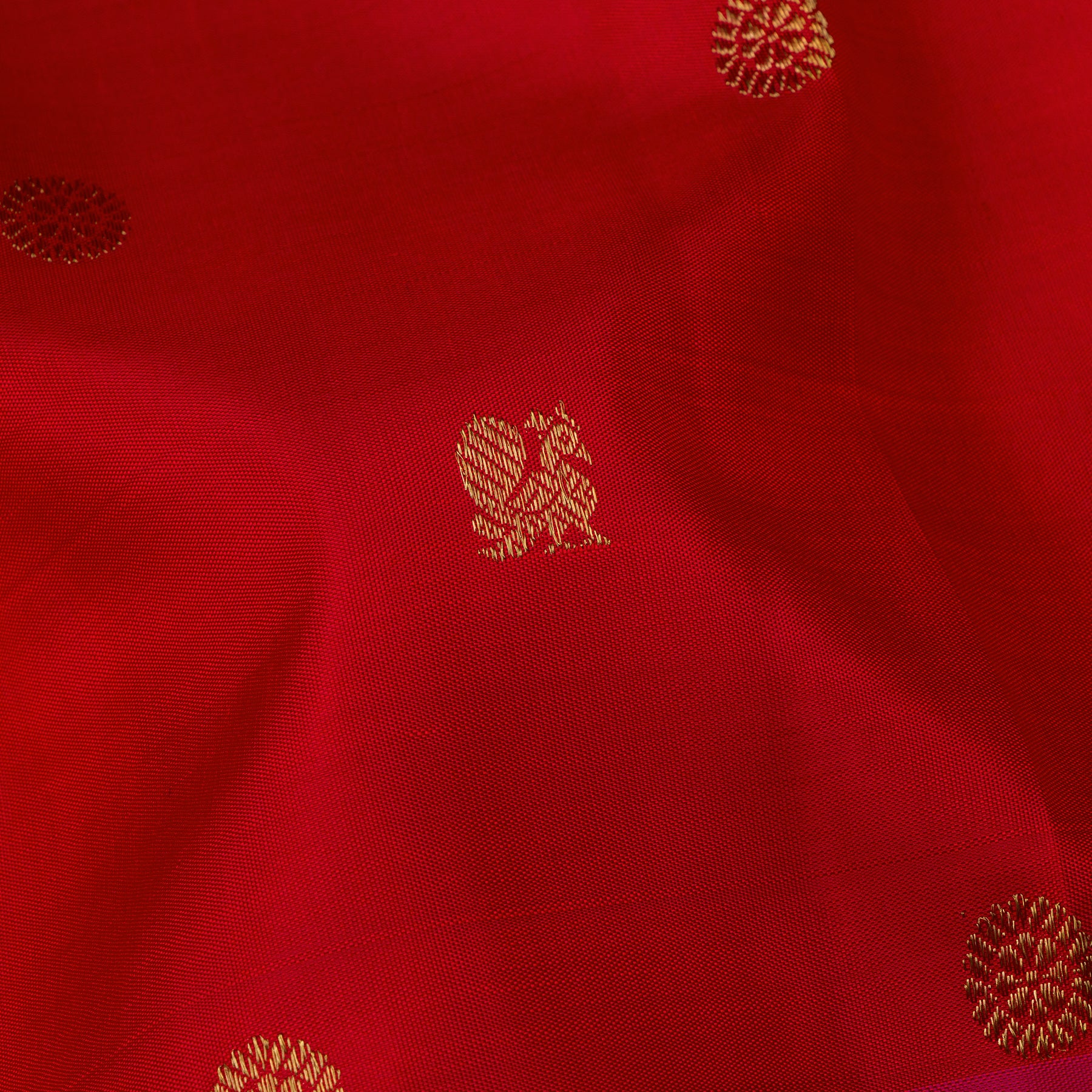 Kanakavalli Kanjivaram Silk Sari 25-110-HS001-02068 - Fabric View