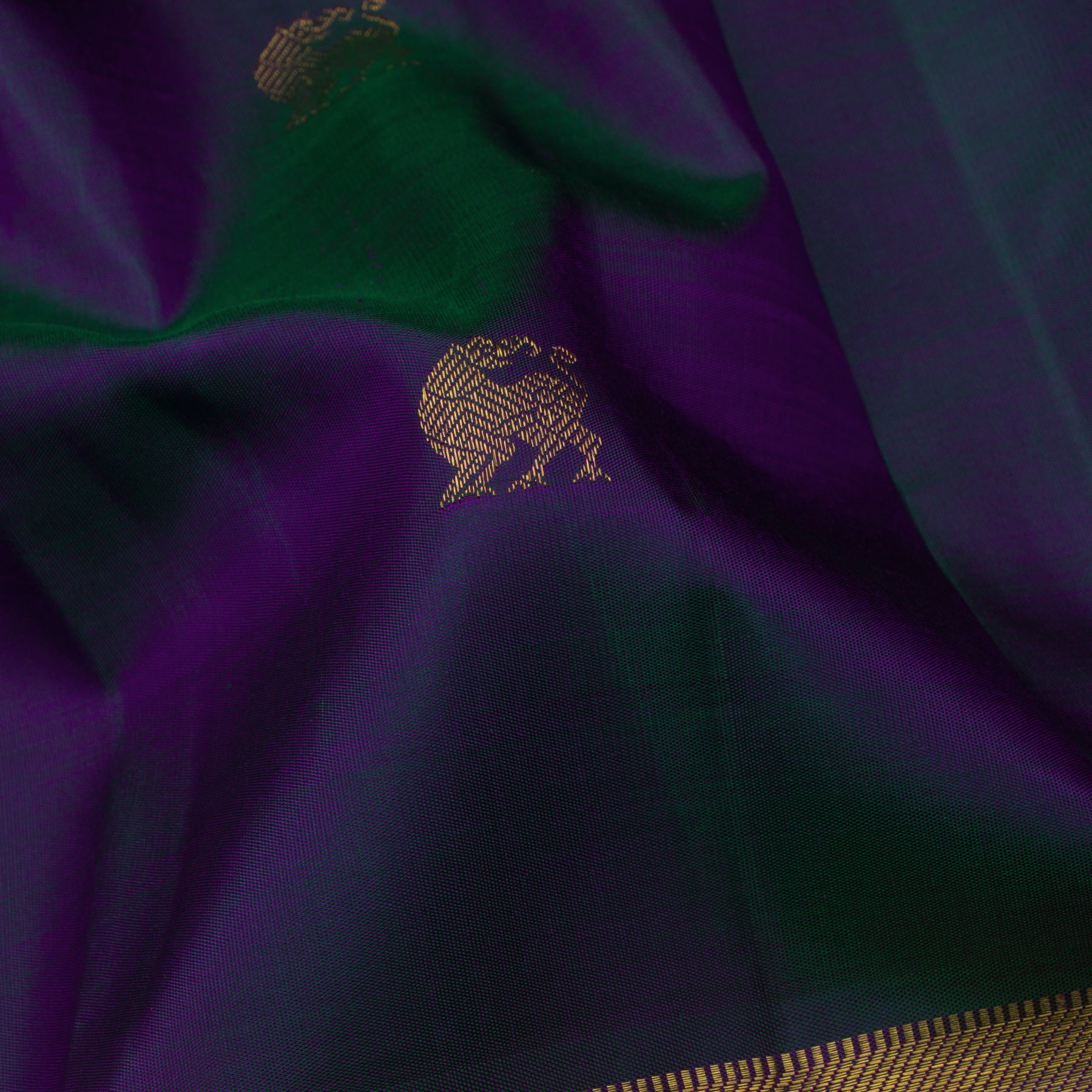 Kanakavalli Kanjivaram Silk Sari 25-110-HS001-02073 - Fabric View